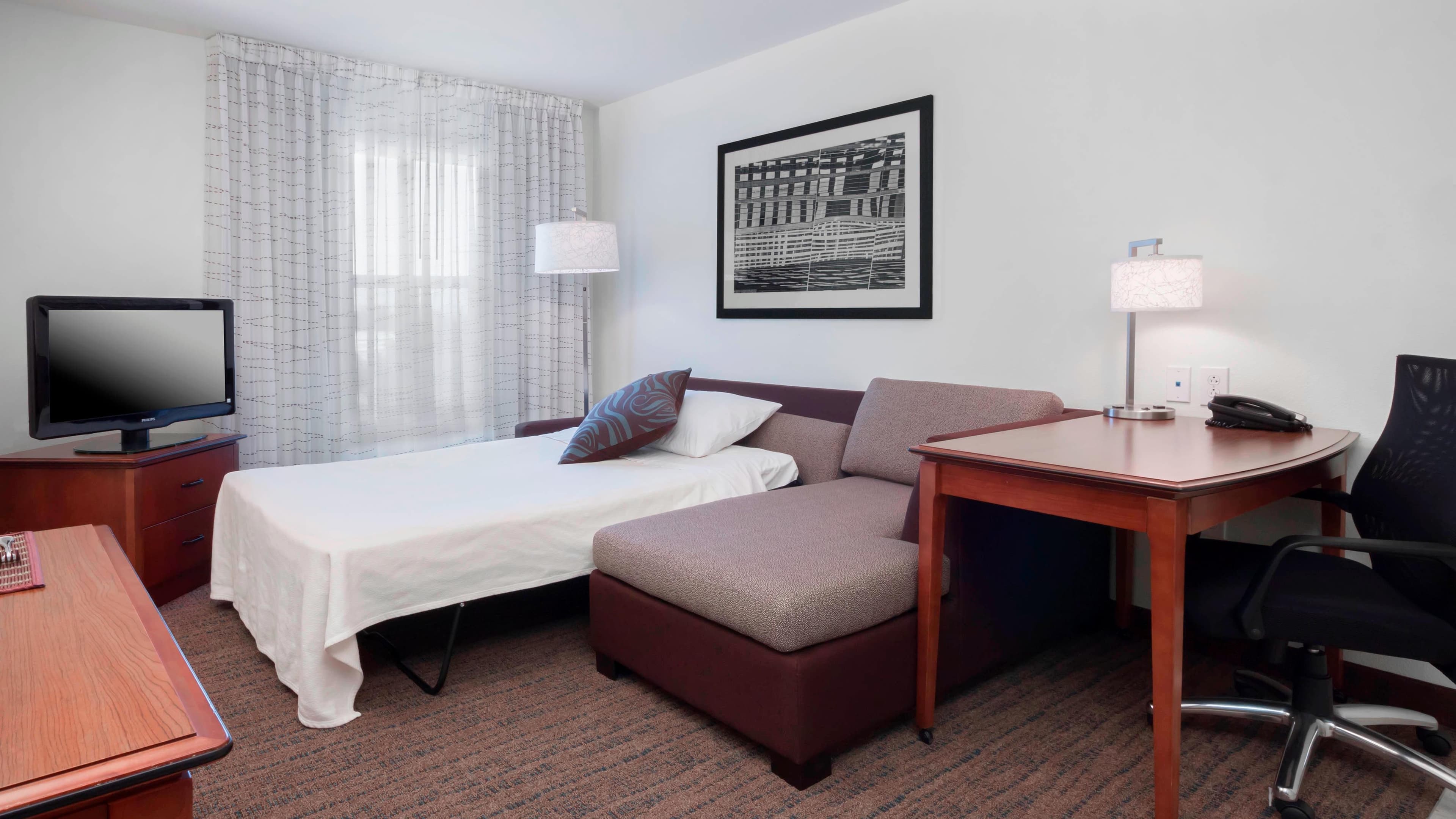 1 Bedroom Suite - Image 6