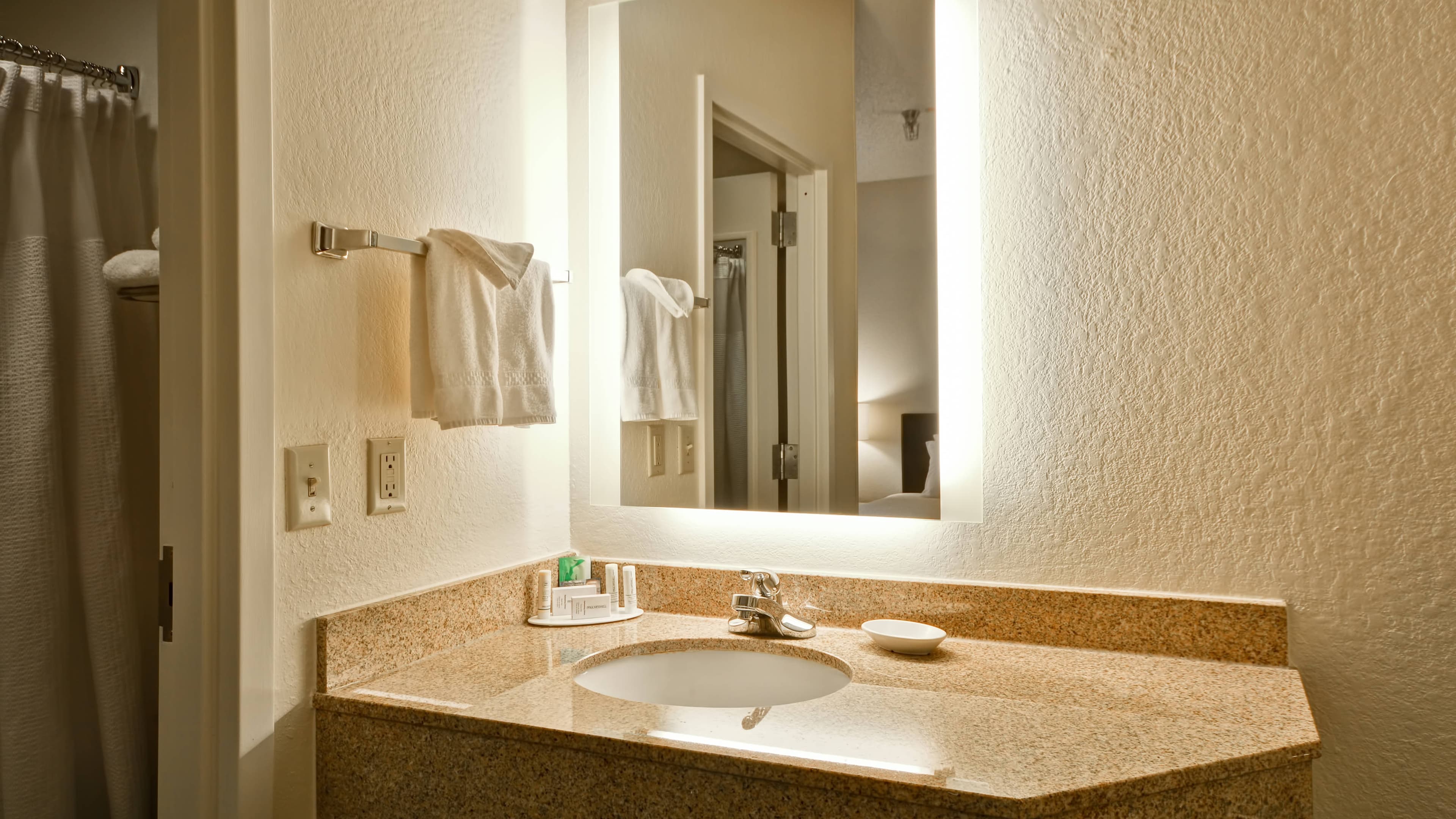 Suite - Image 5