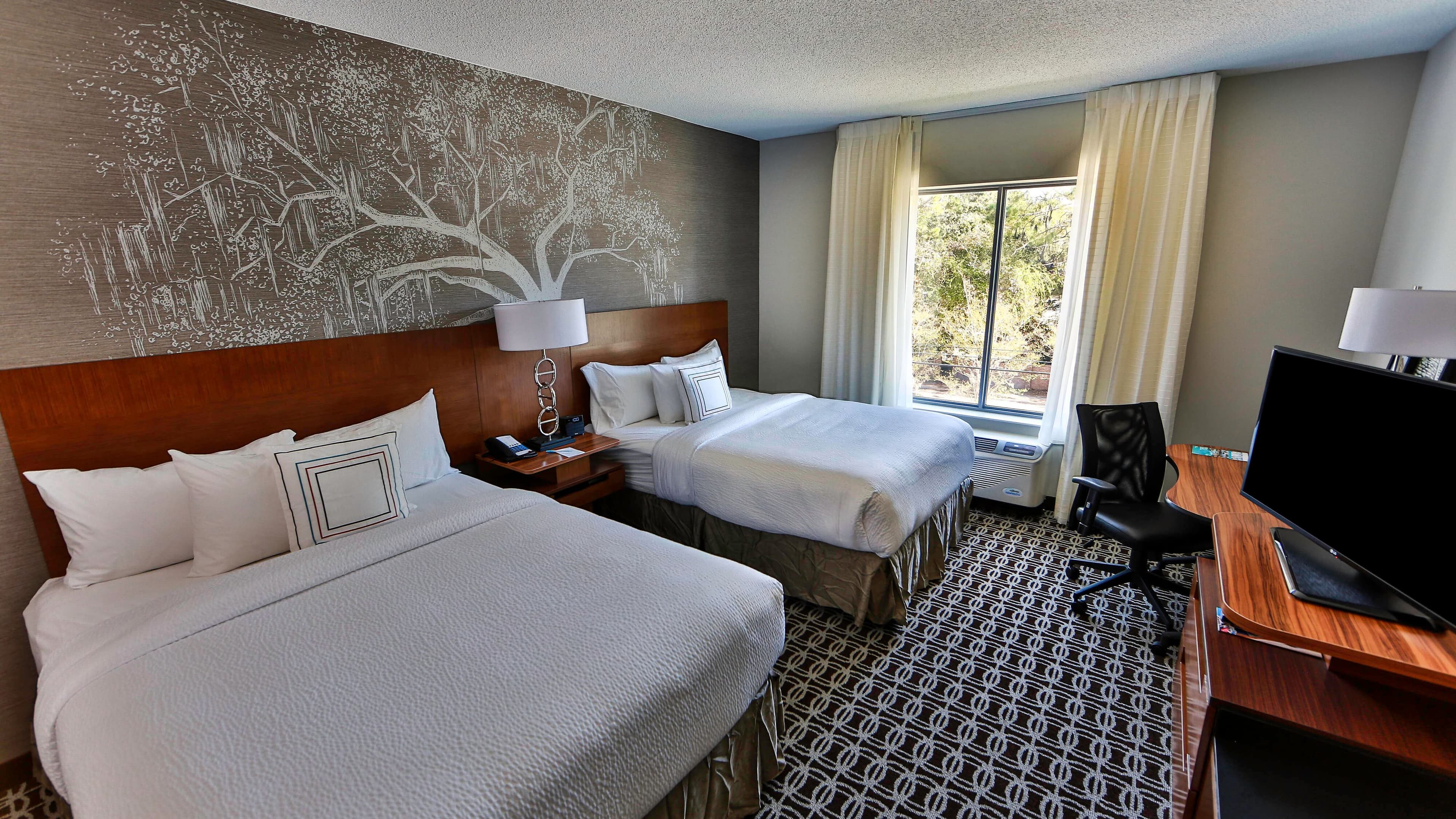 Fairfield Inn & Suites Savannah Midtown — 23