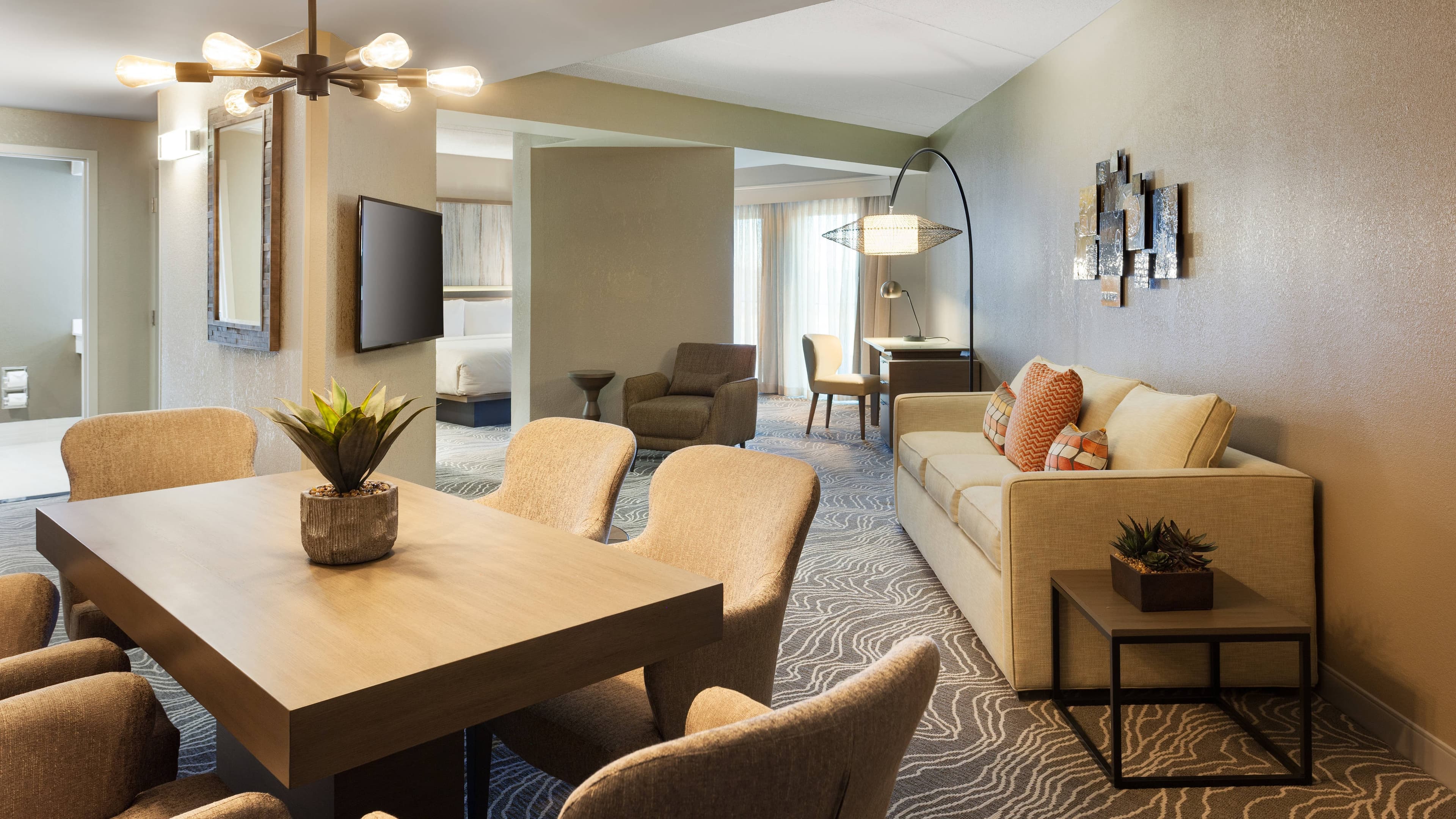 Marriott Savannah Riverfront - Image 3