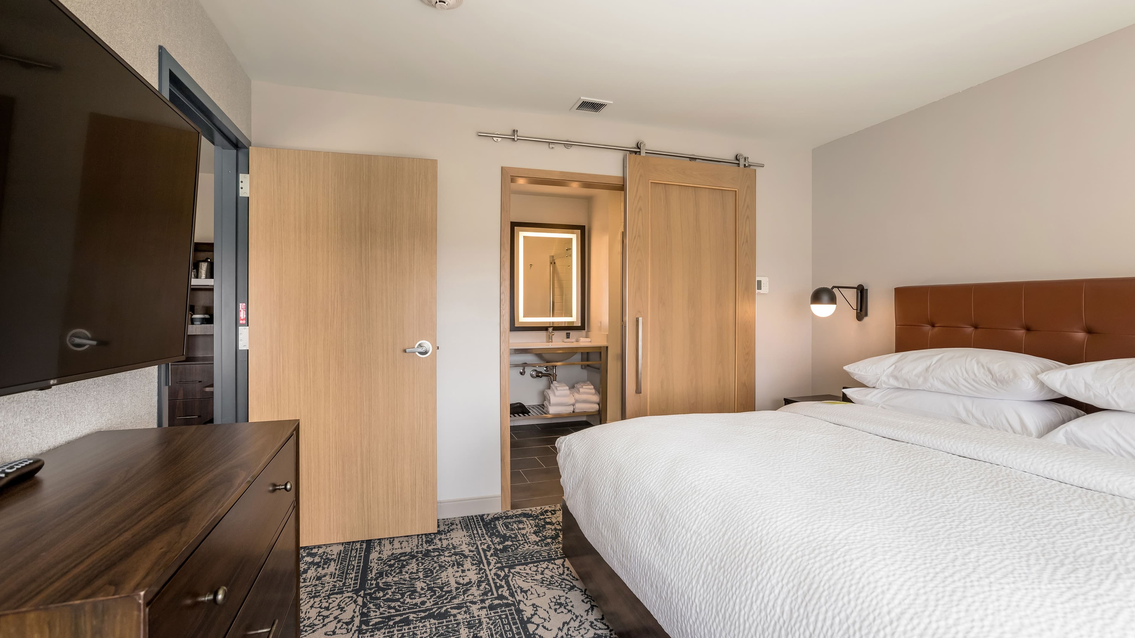 Four Points by Sheraton Elkhart — 9
