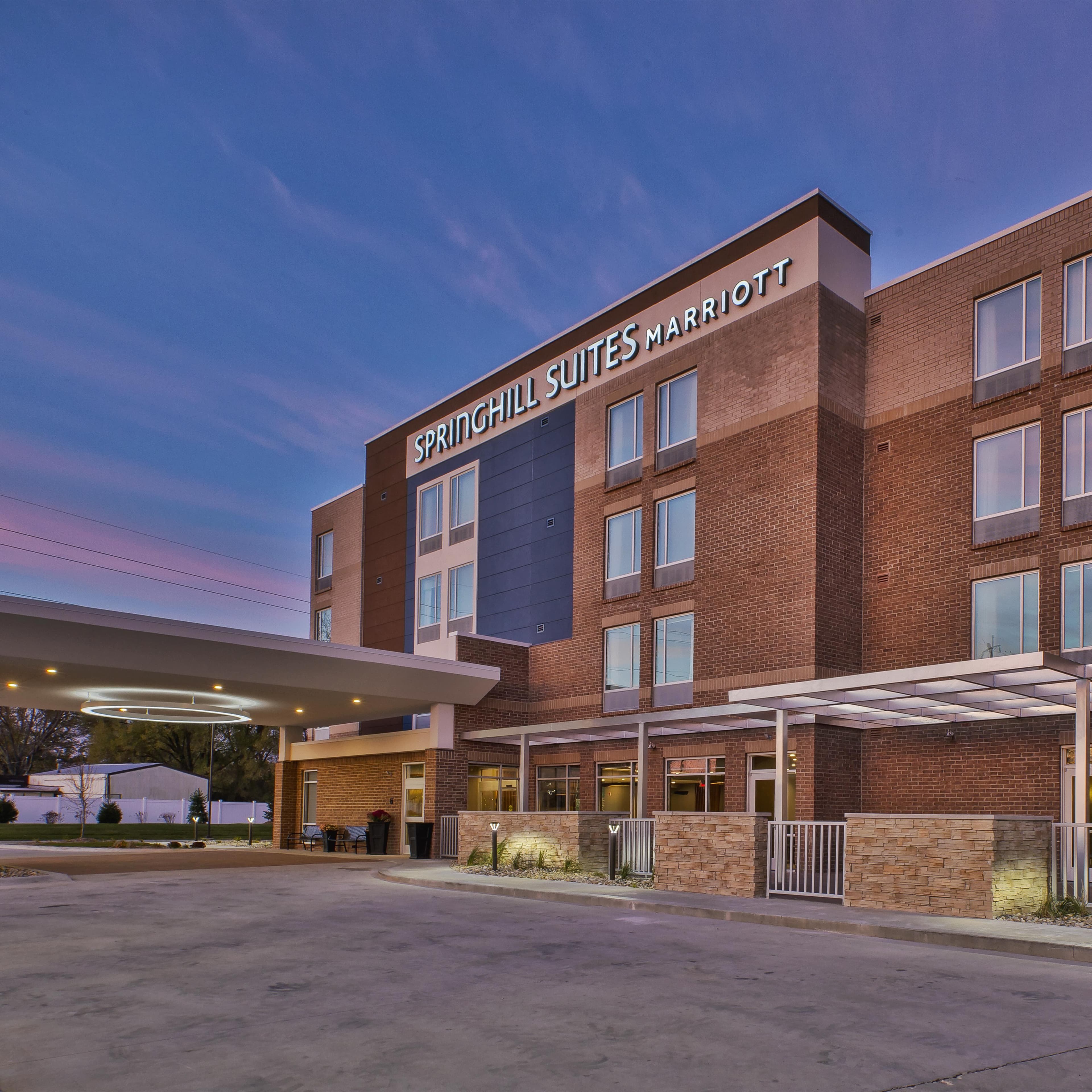 SpringHill Suites St. Joseph Benton Harbor - Image 1