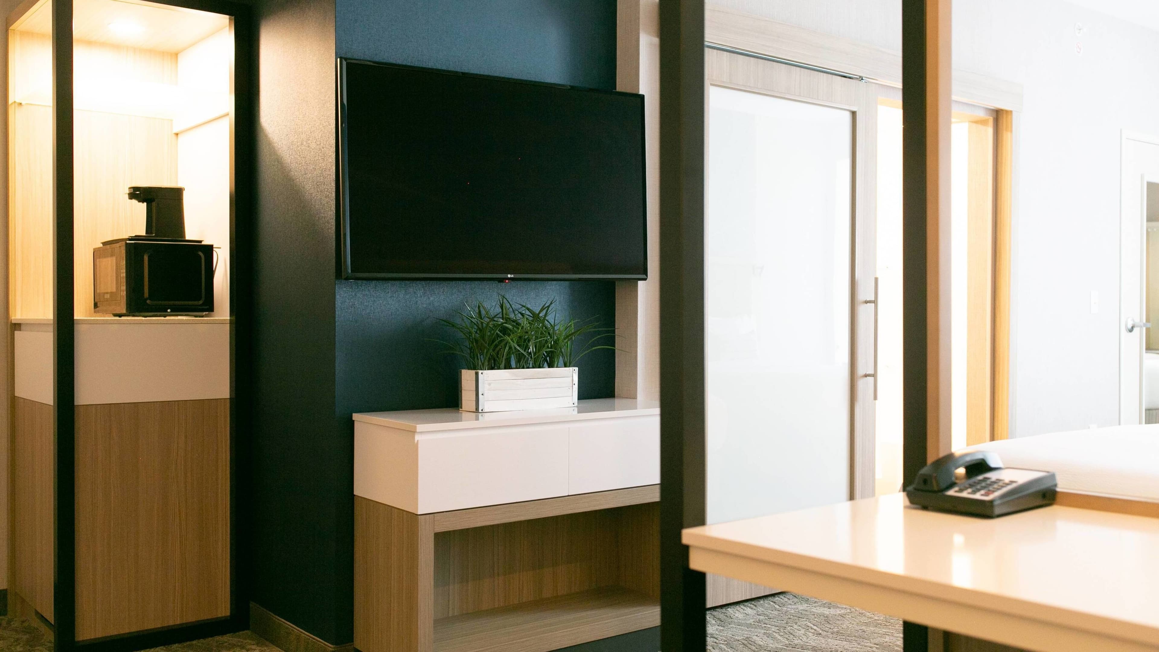 Suite - Image 2
