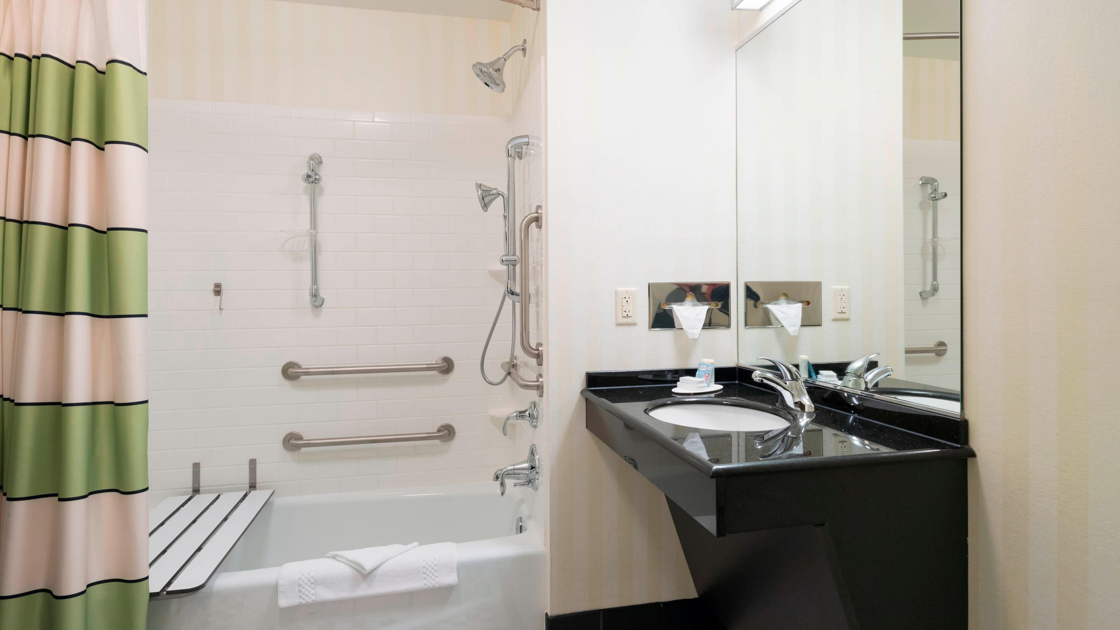 Fairfield Inn & Suites Huntingdon Route 22/Raystown Lake — 10