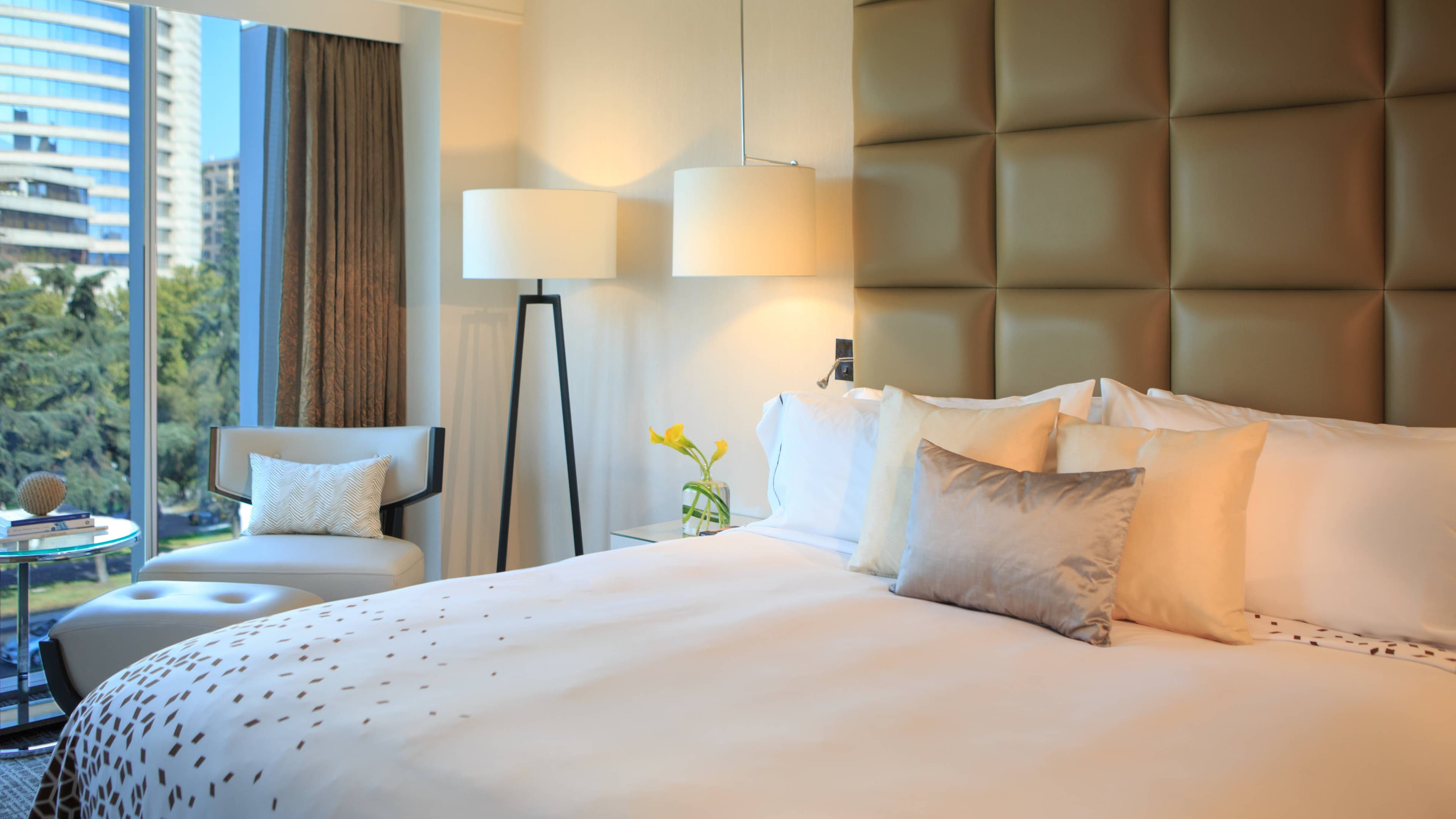 Renaissance Santiago Hotel - Image 3