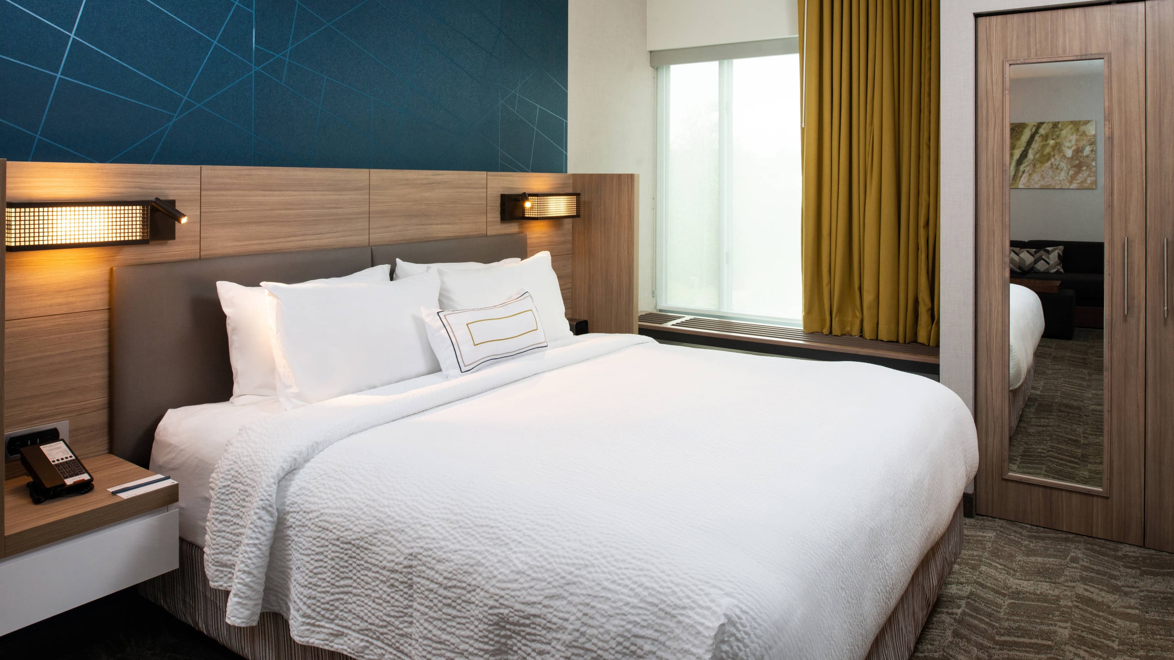 Suite - Image 2