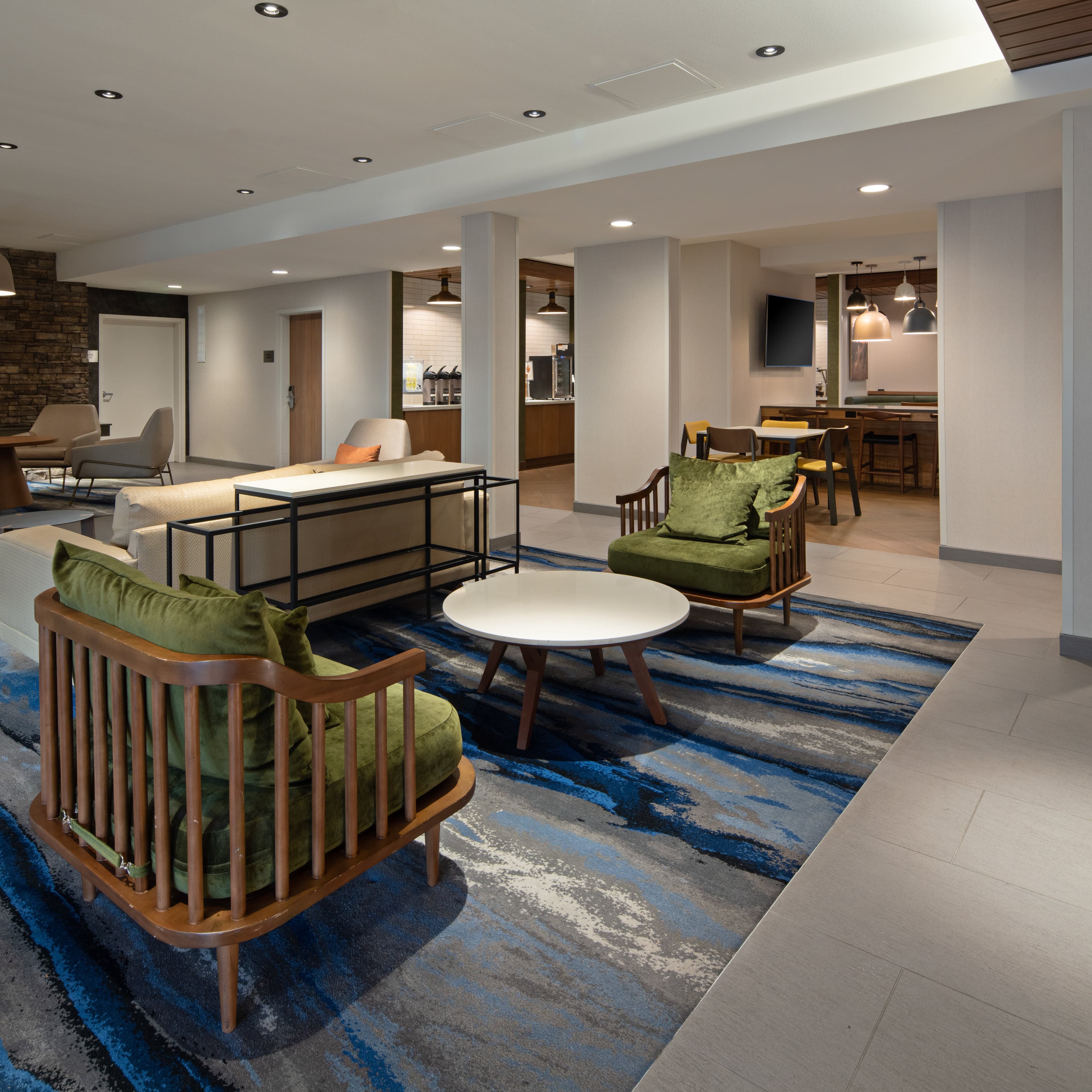 Fairfield Inn & Suites Seattle Sea-Tac Airport - Image 1
