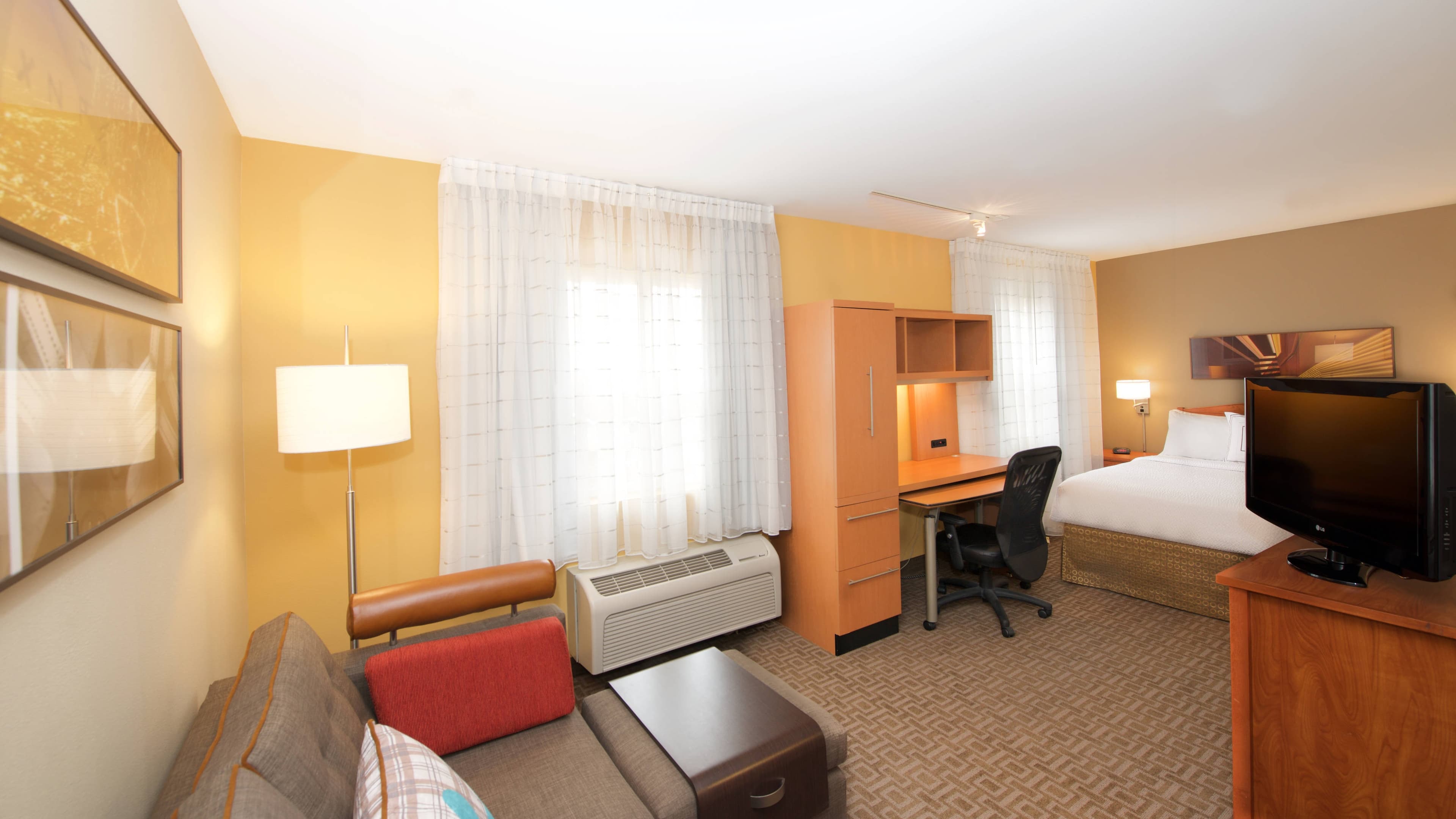 TownePlace Suites Seattle Everett/Mukilteo - Image 5
