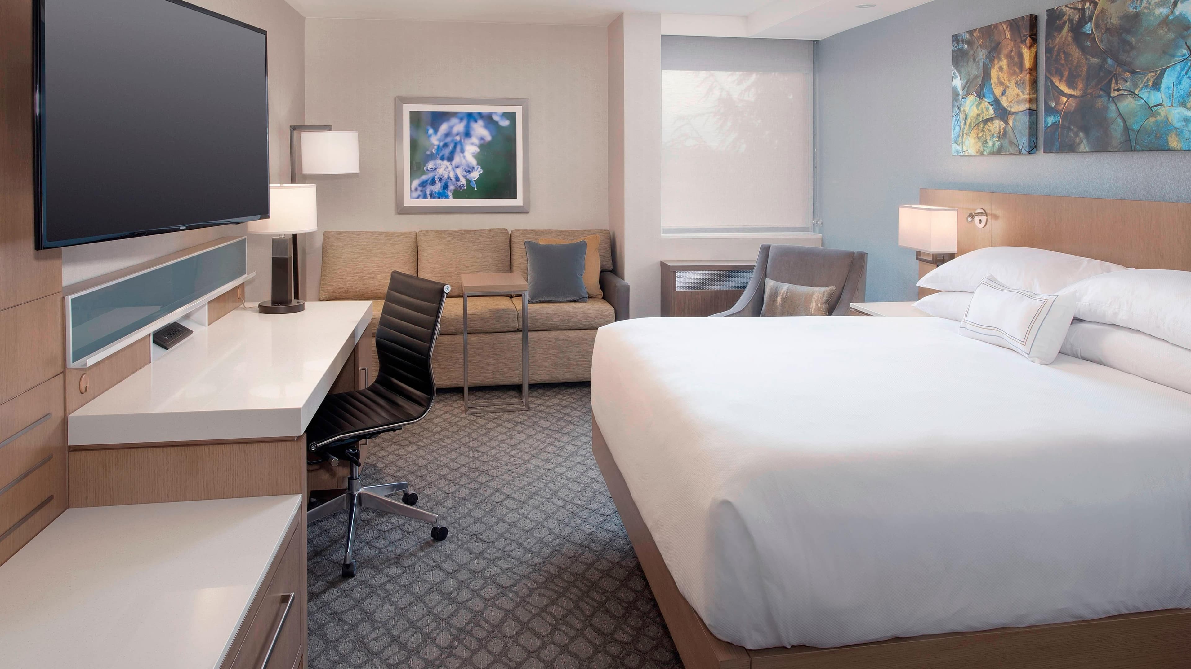 Delta Hotels Seattle Everett - Image 2