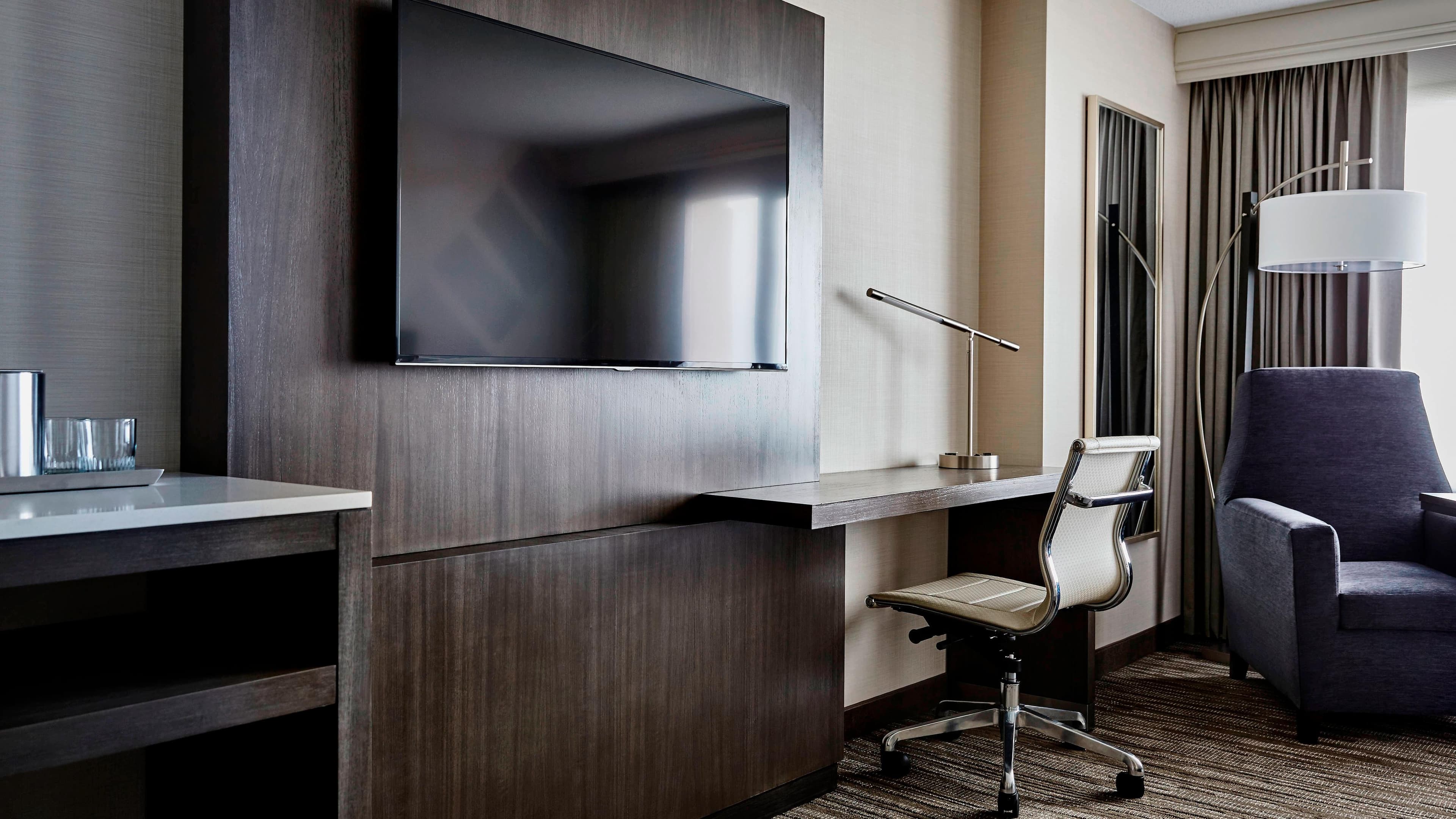San Francisco Airport Marriott Waterfront - Image 3