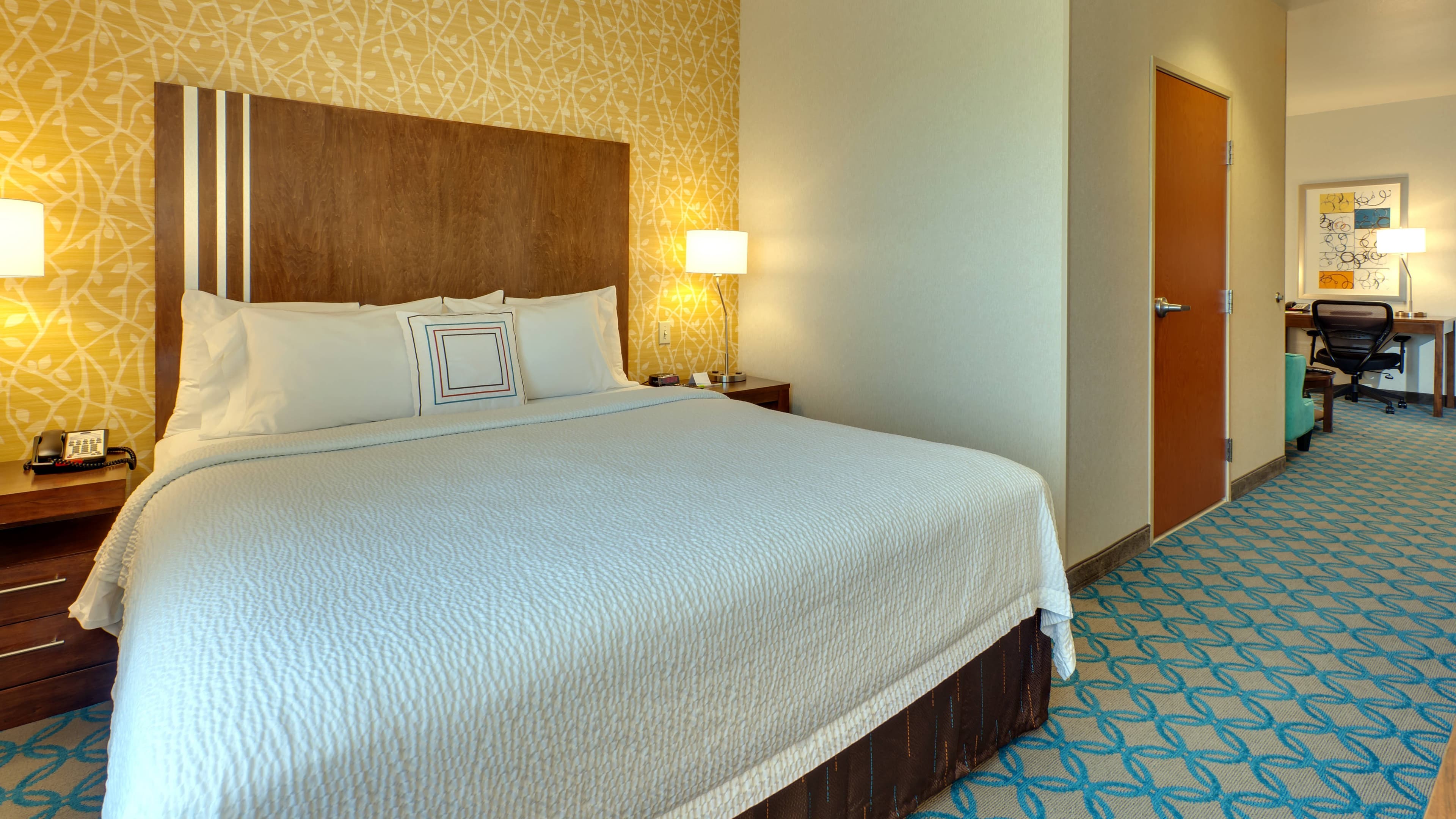 Fairfield Inn & Suites San Francisco Airport/Millbrae - Image 4