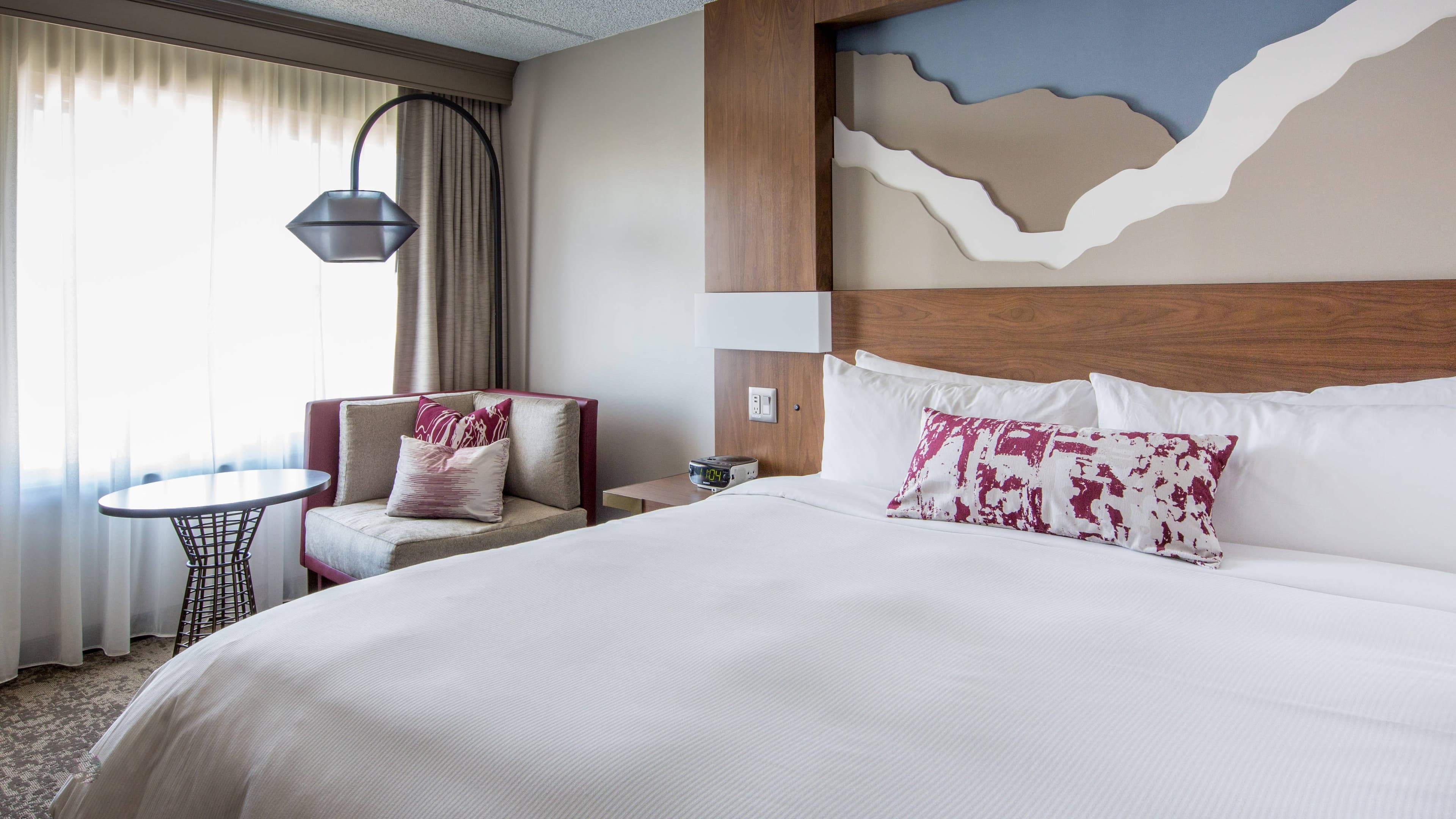 Holiday Inn Express & Suites San Francisco Fishermans Wharf — 16