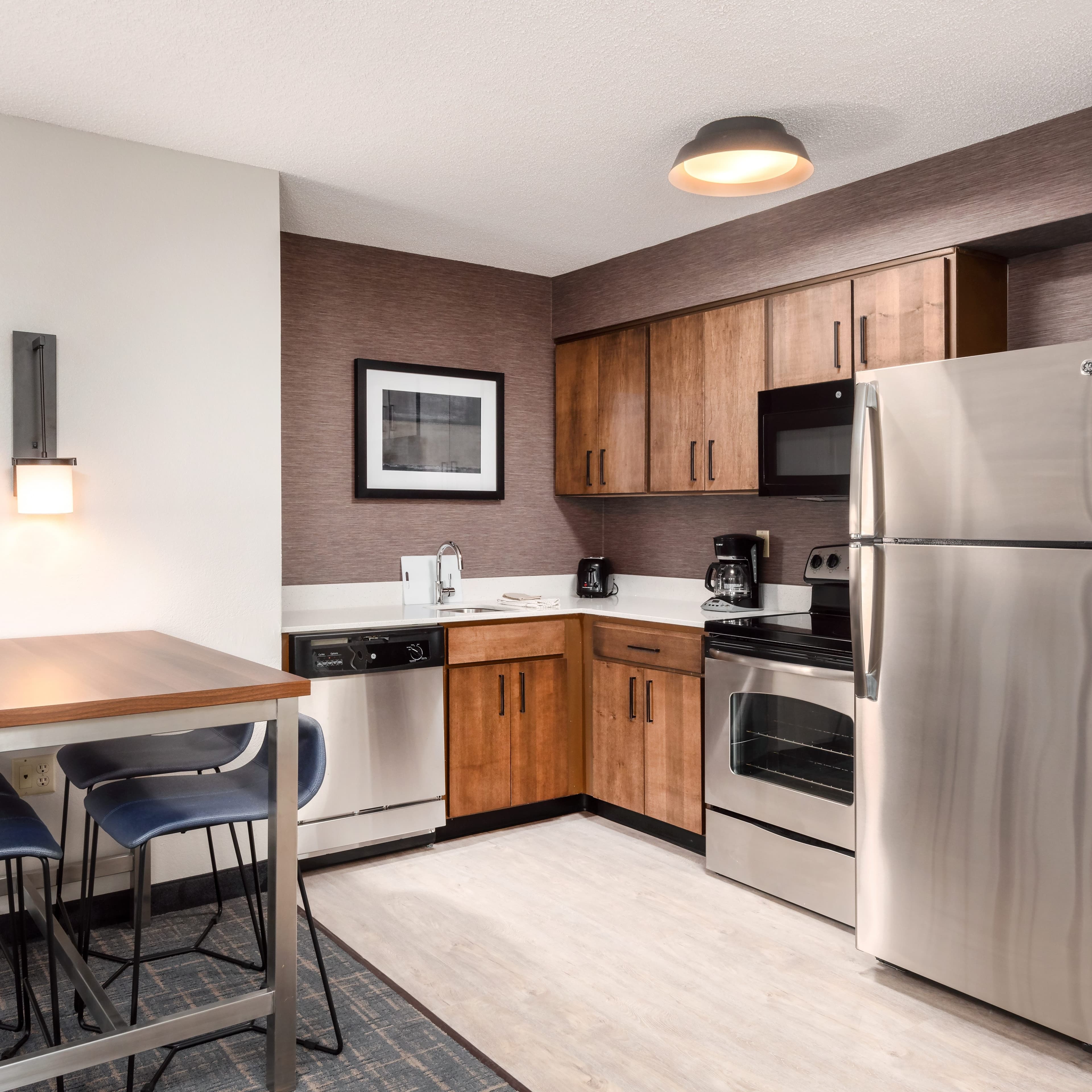 Residence Inn Springfield - Image 1