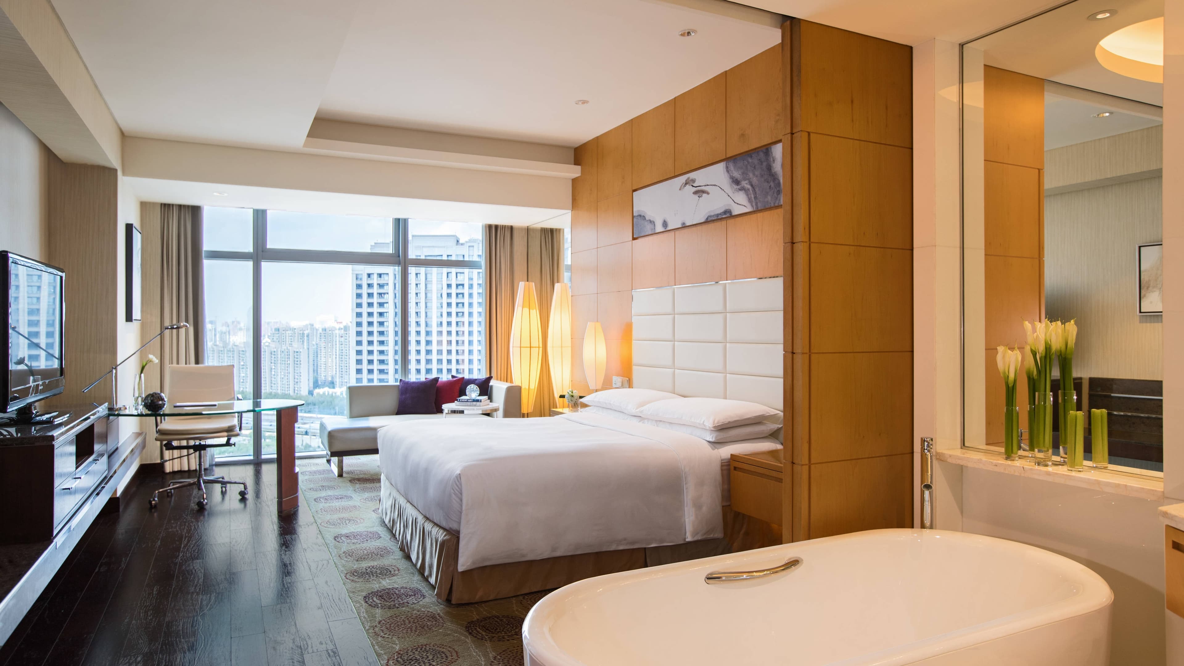 Renaissance Shanghai Putuo Hotel - Image 2