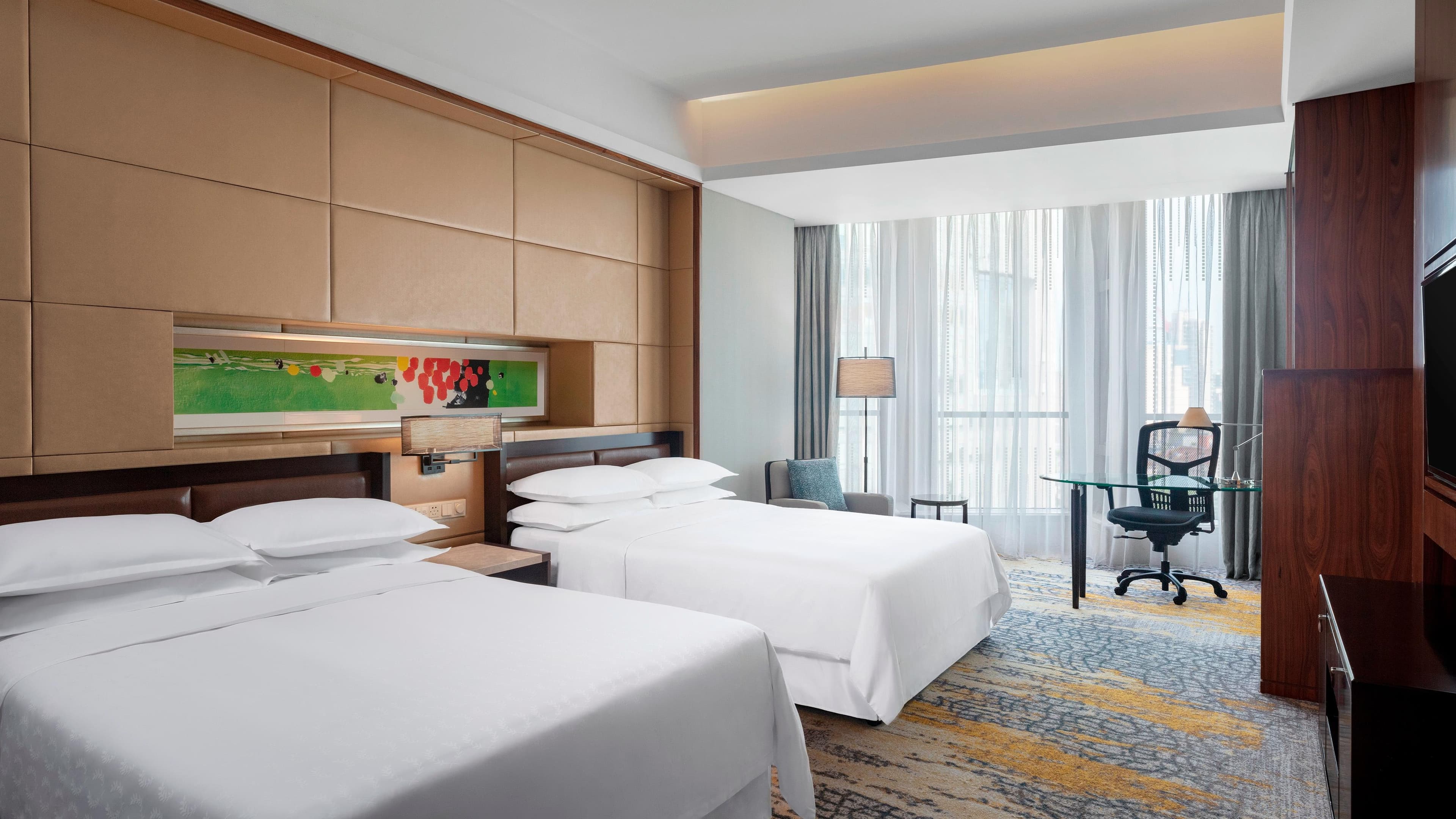 Sheraton Grand Shanghai Pudong Hotel & Residences - Image 4