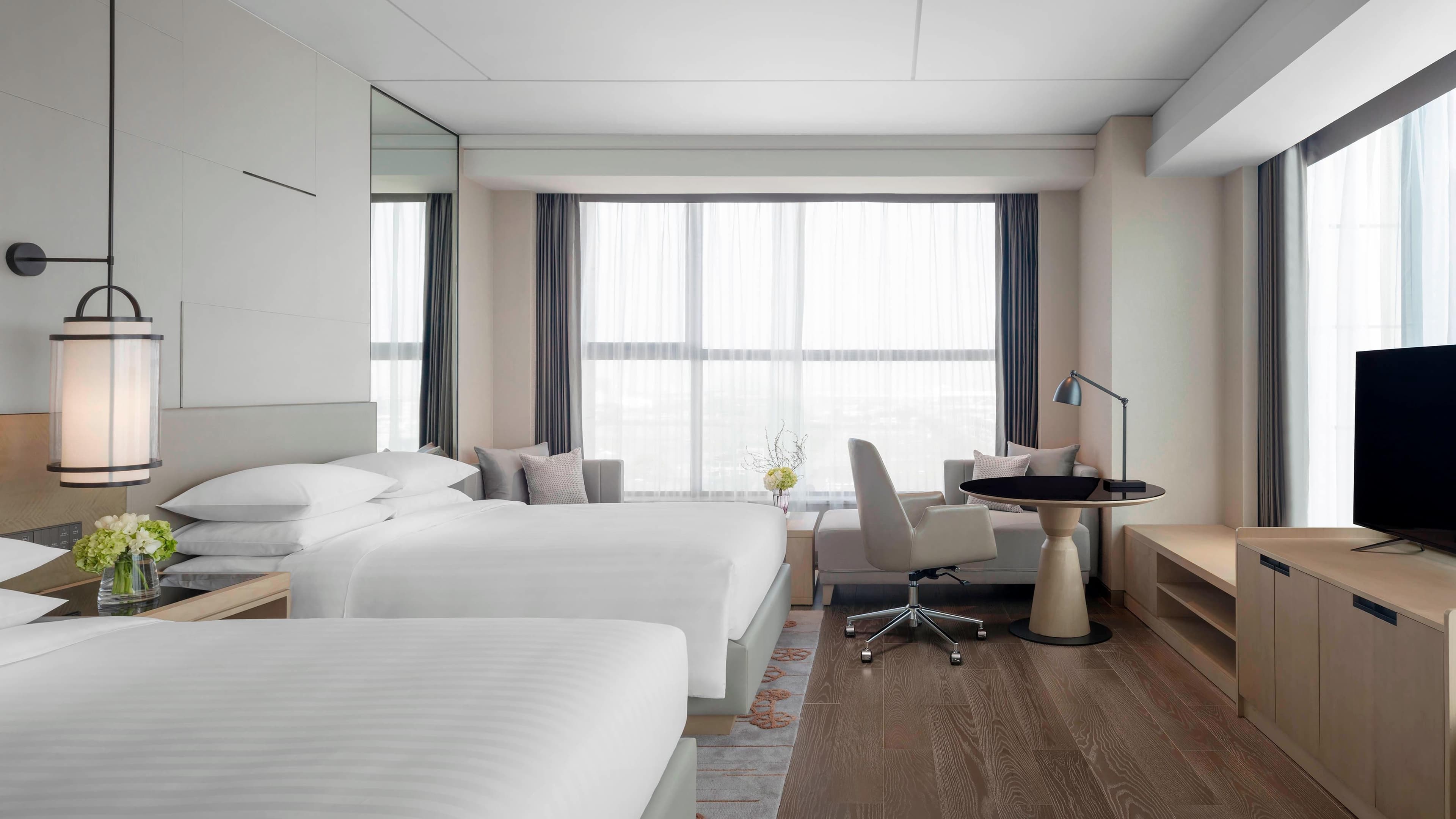 Shanghai Marriott Hotel Kangqiao - Image 2
