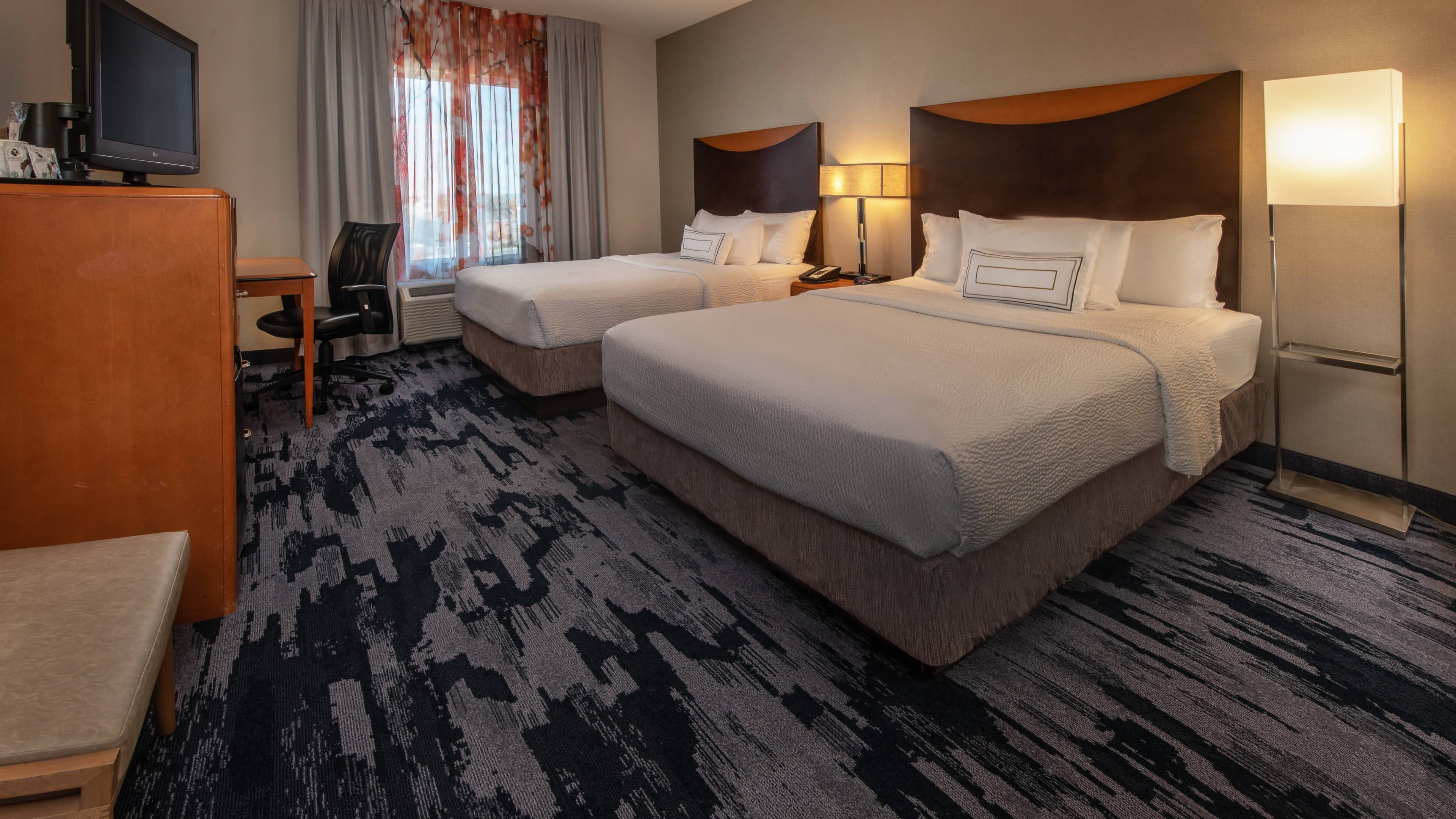 Fairfield Inn & Suites Harrisonburg - Image 4