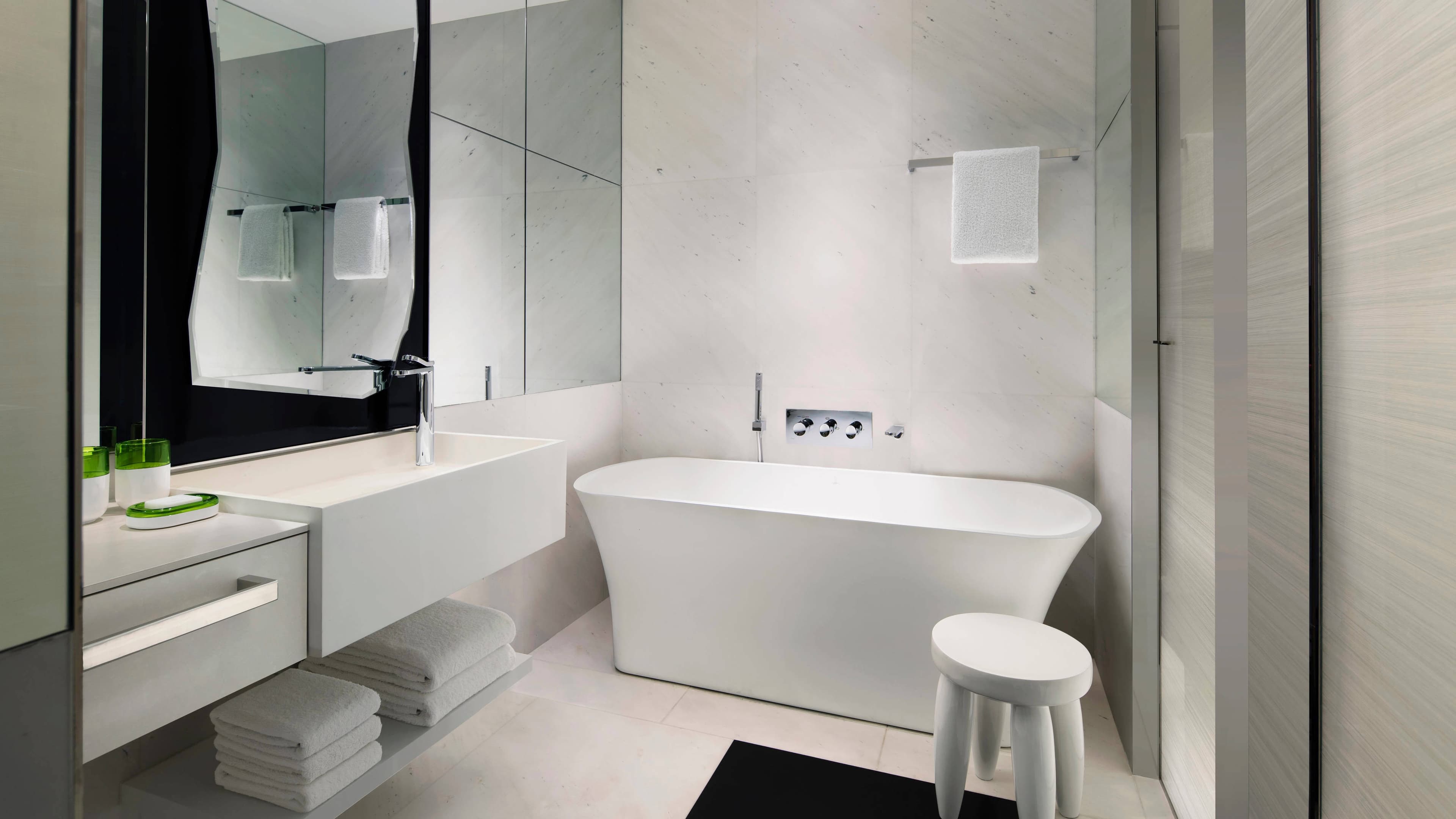 JW Marriott Hotel Singapore South Beach — 25