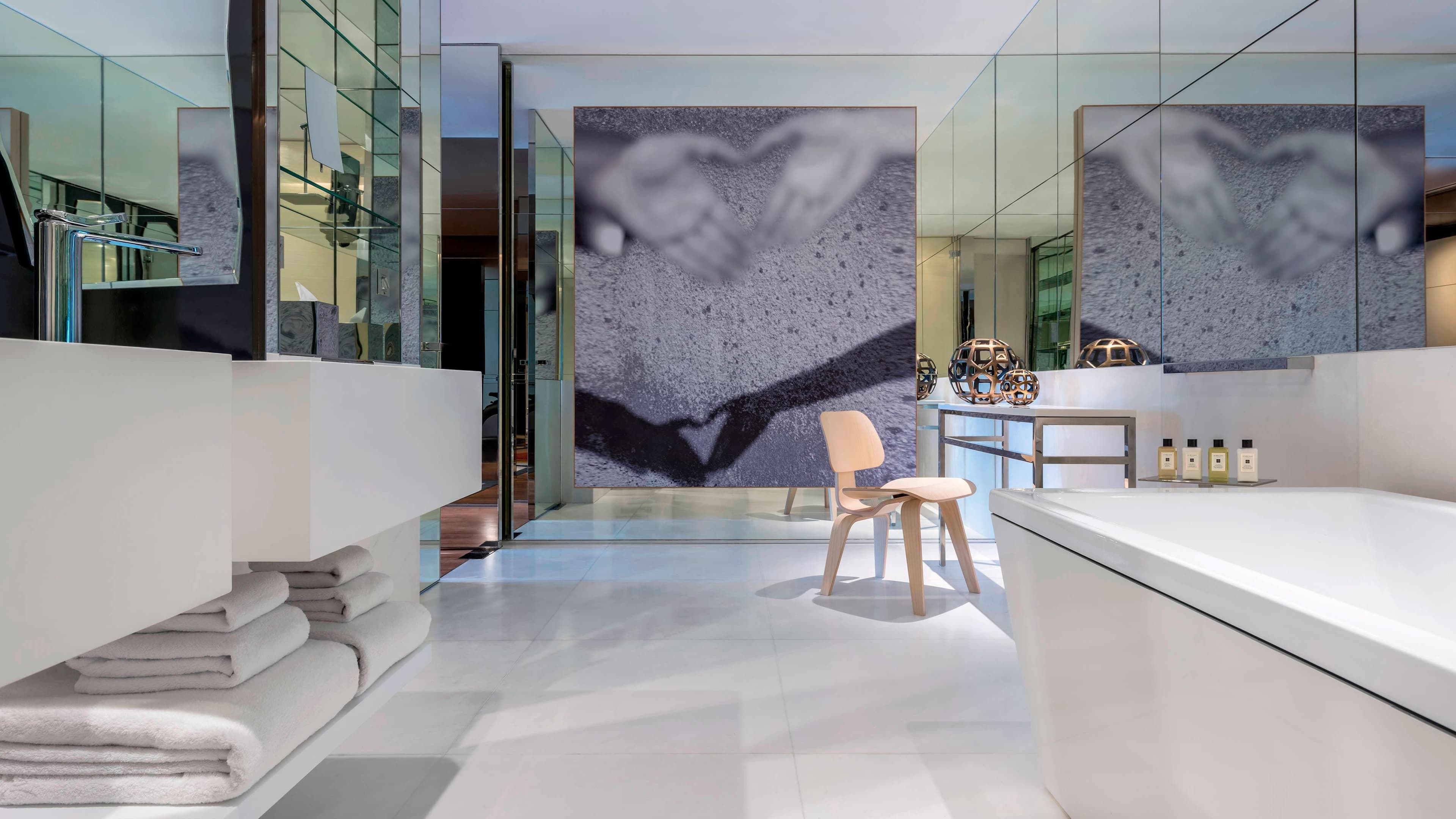 JW Marriott Hotel Singapore South Beach — 65