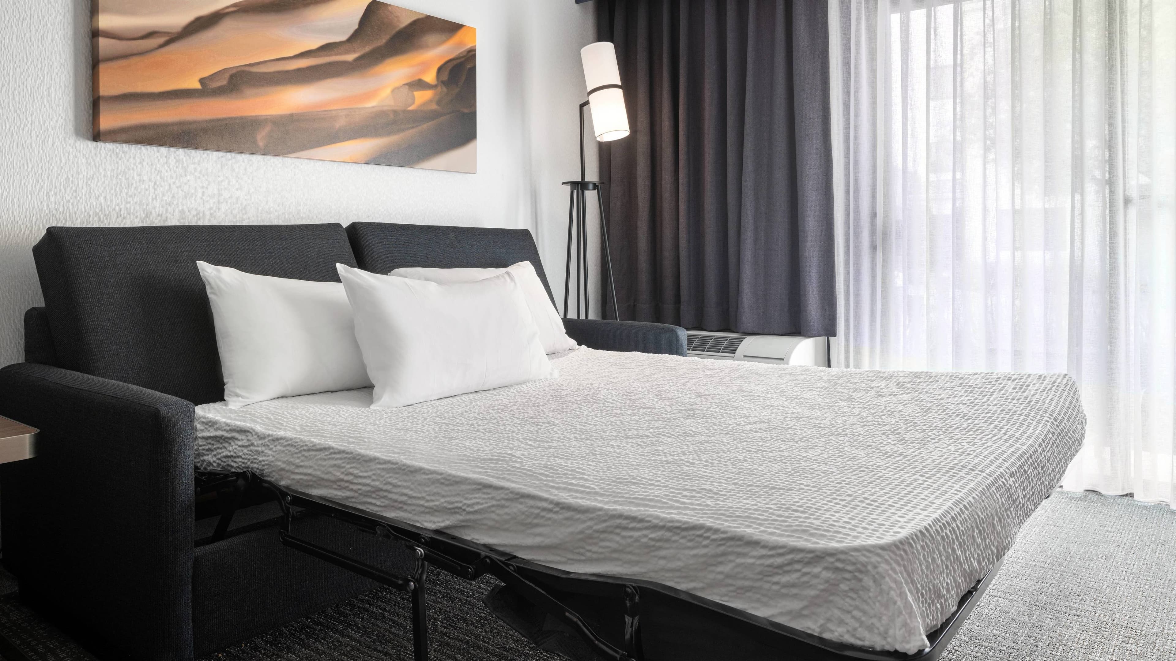 King Guest Room - Image 3