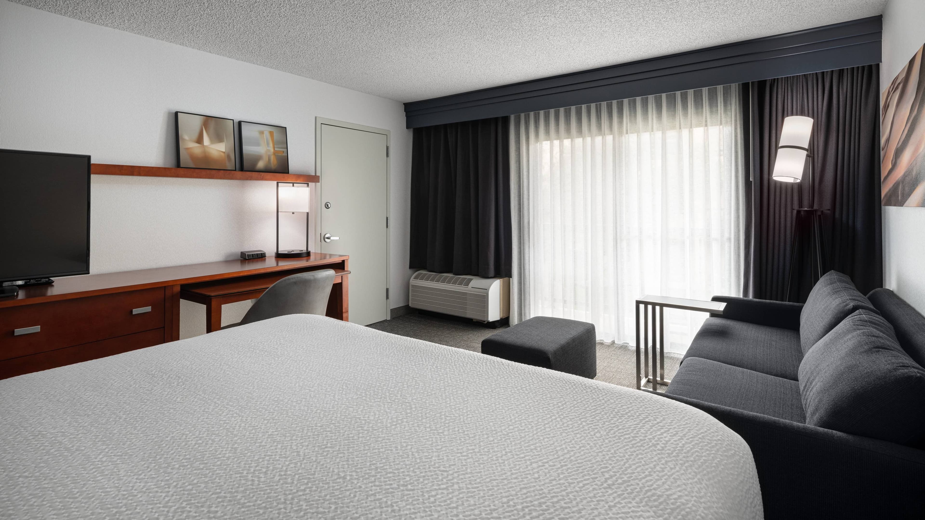 King Guest Room - Image 2