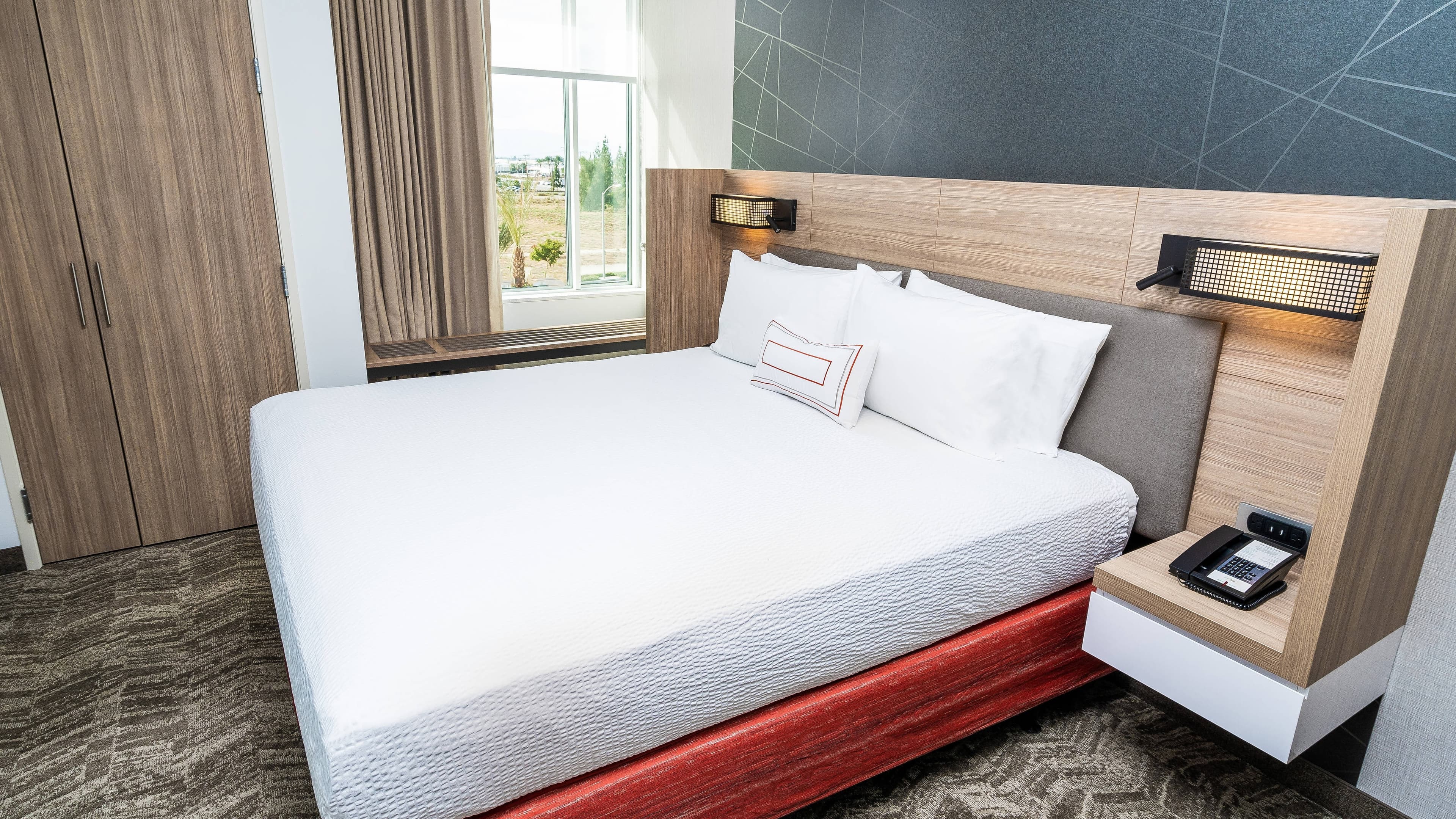 SpringHill Suites Newark Fremont - Image 2
