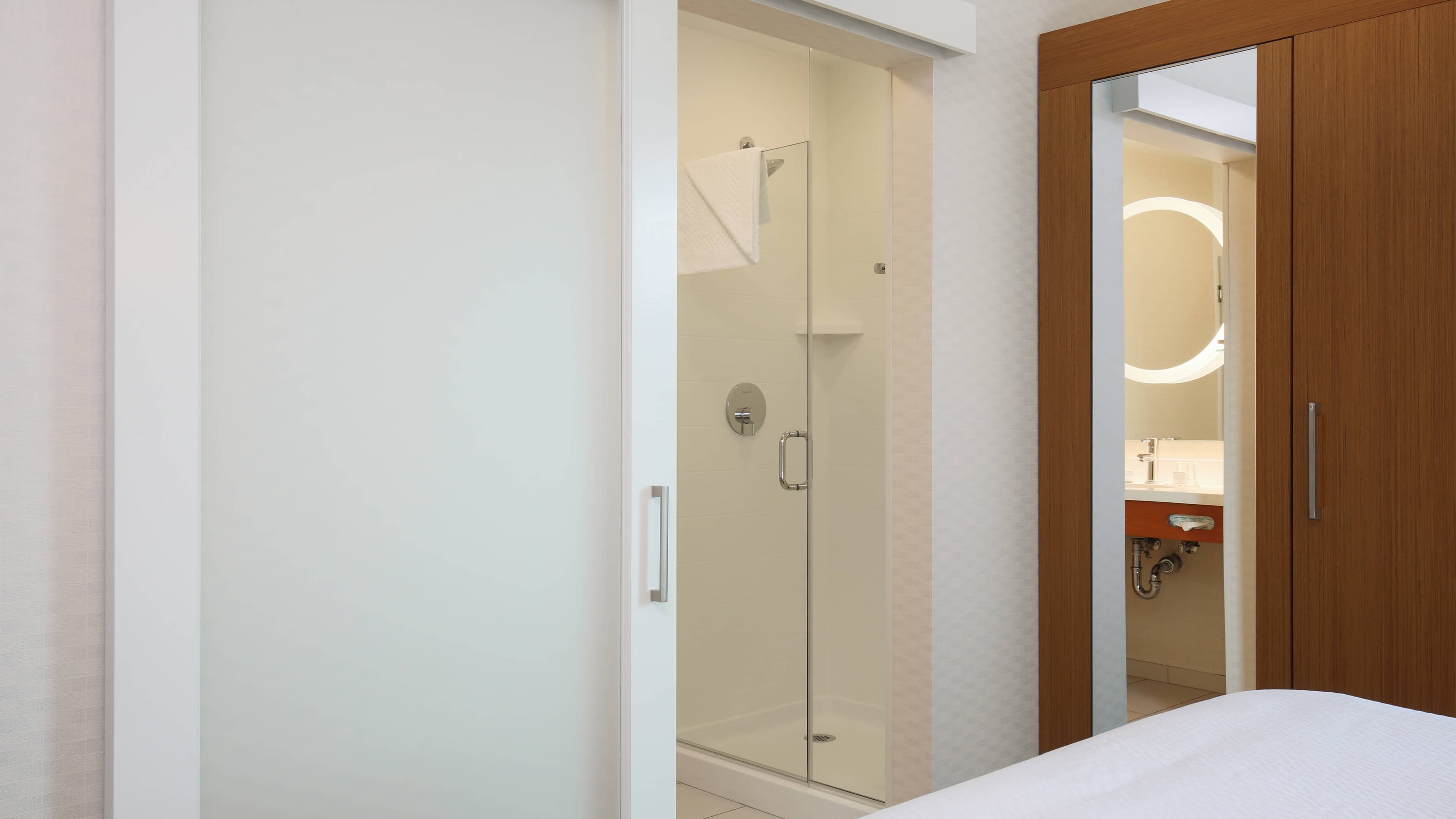 Suite - Image 2
