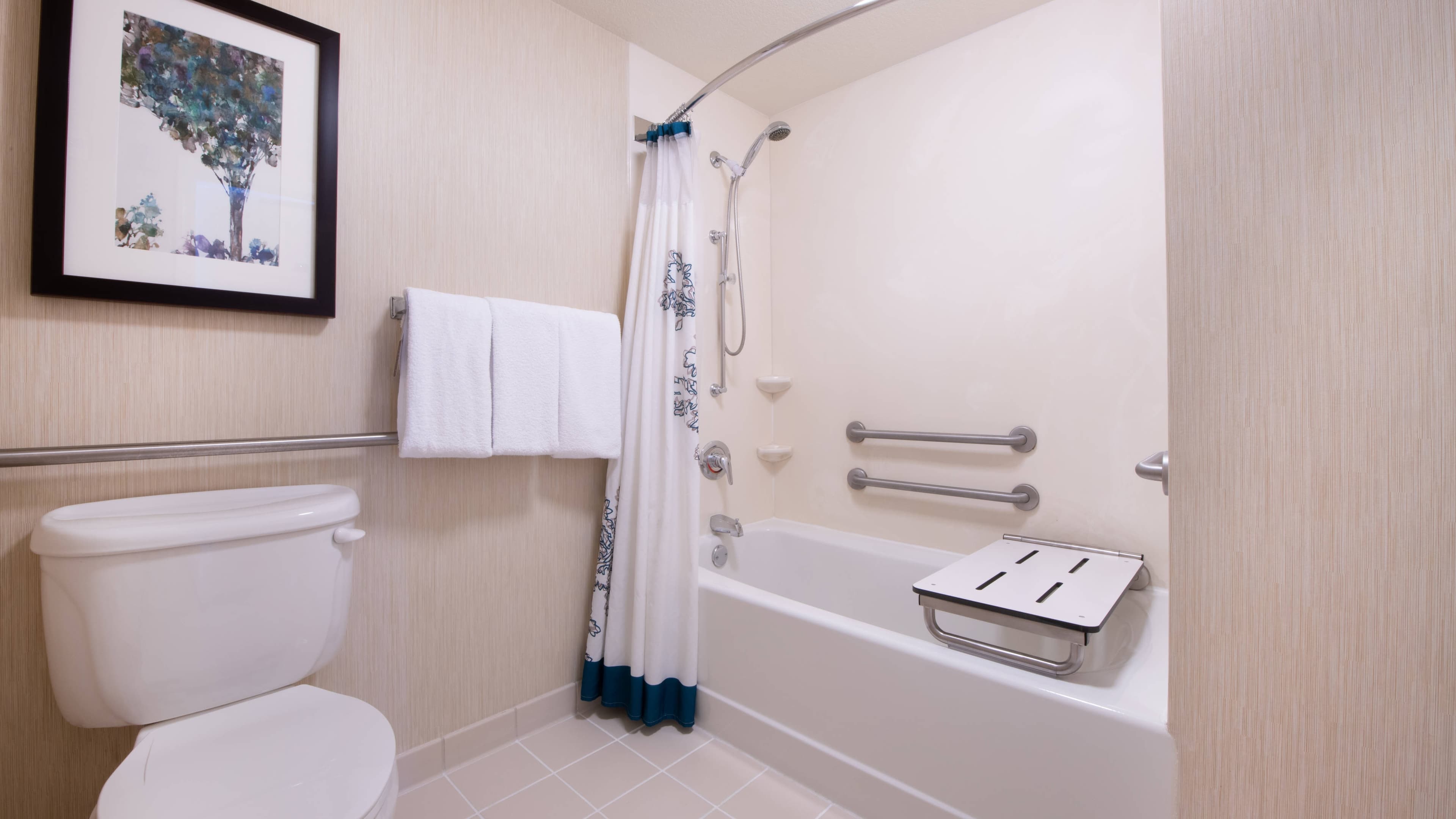 1 Bedroom Suite - Image 8