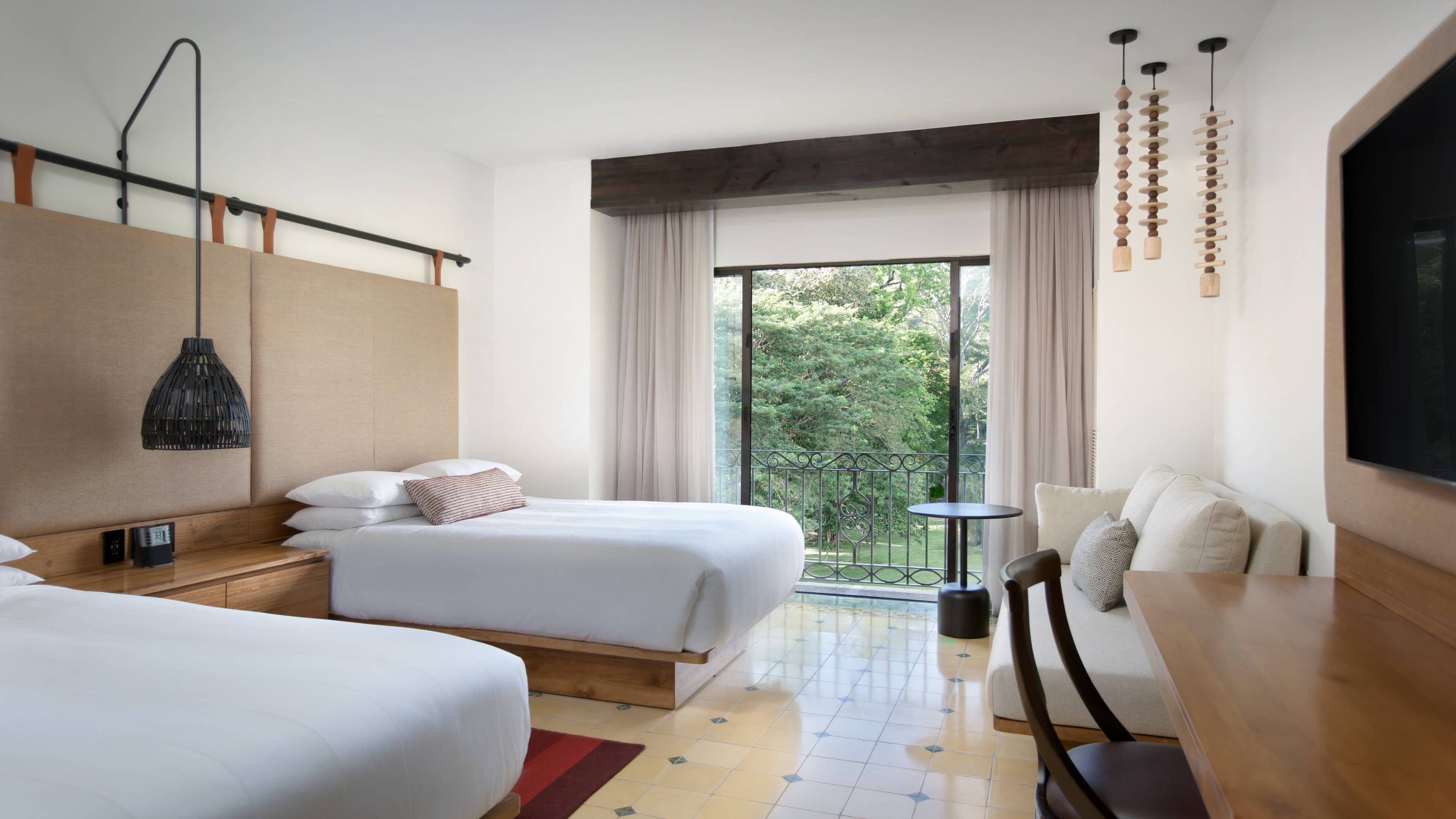 Los Suenos Marriott Ocean & Golf Resort - Image 2