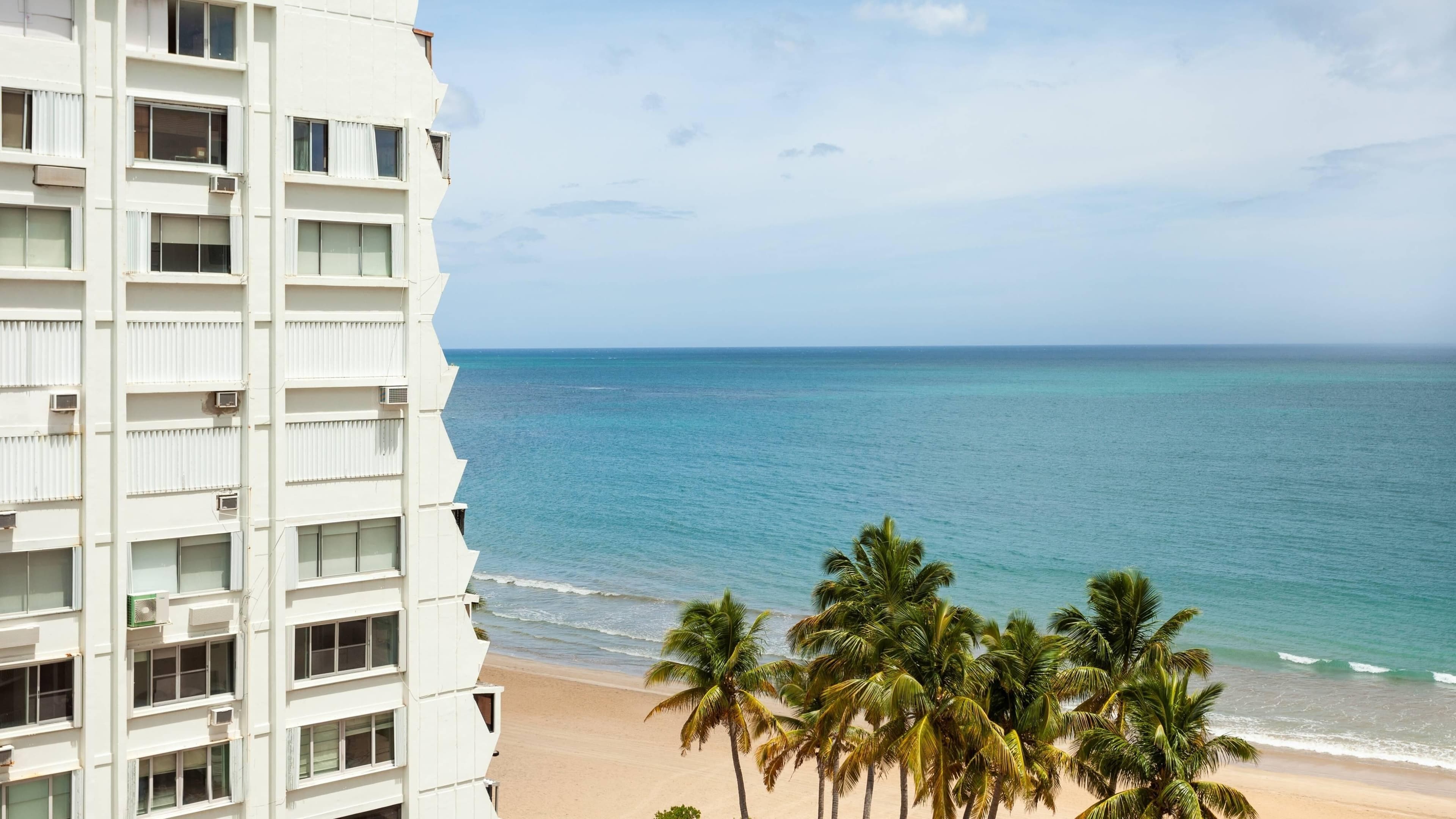 Courtyard Isla Verde Beach Resort — 25