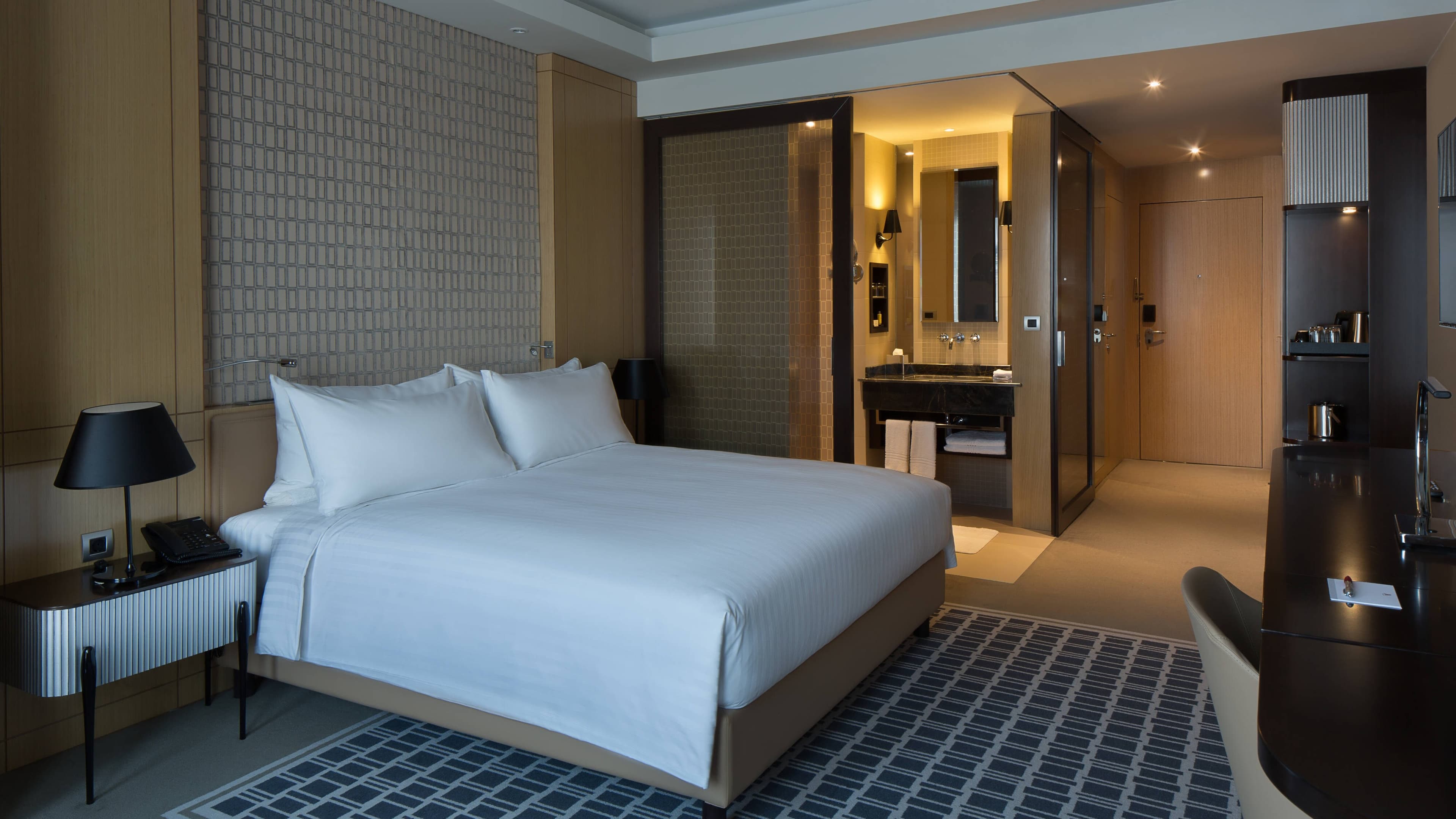 Skopje Marriott Hotel - Image 2