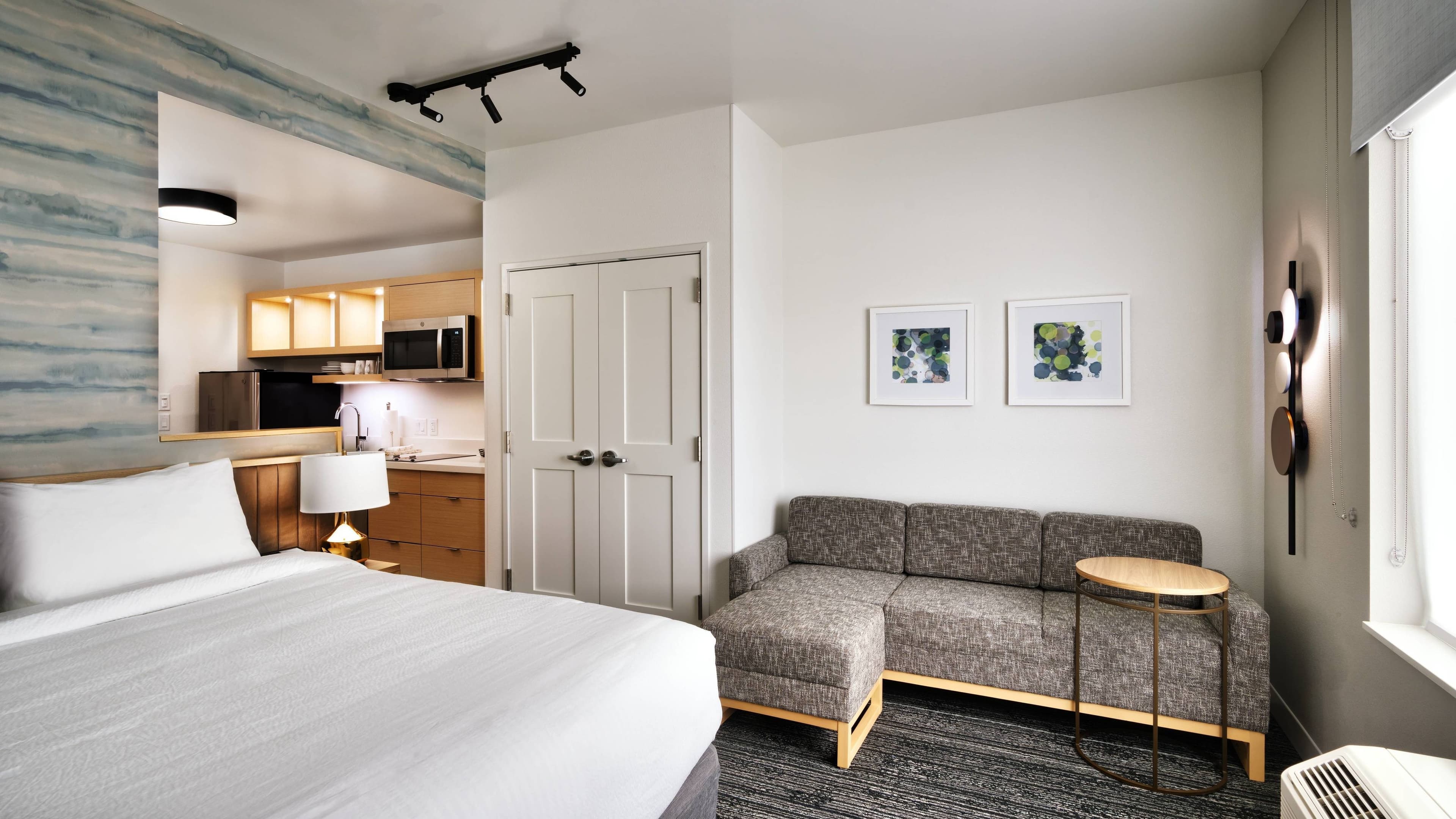 TownePlace Suites Salt Lake City Murray - Image 2