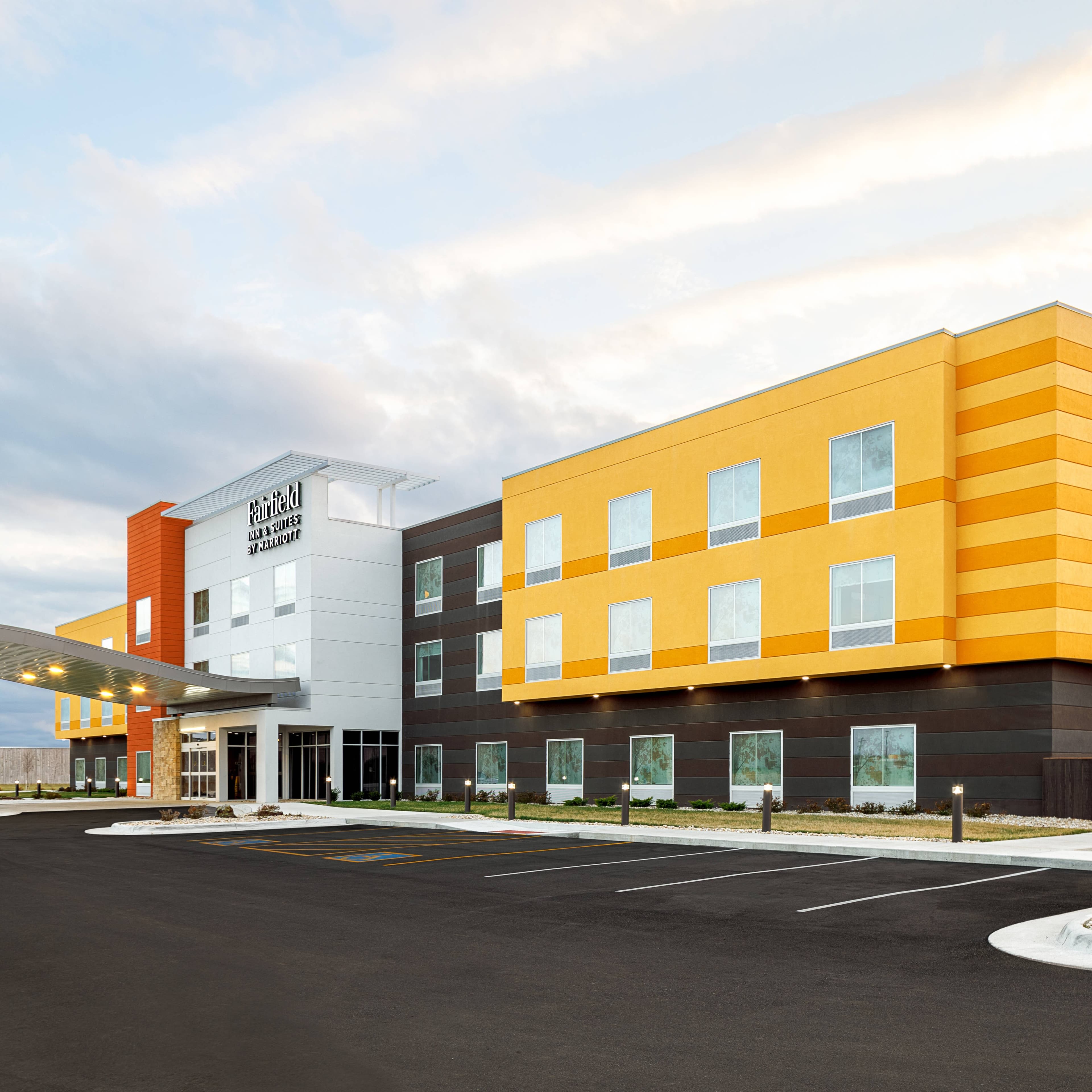 Fairfield Inn & Suites Salina - Image 1