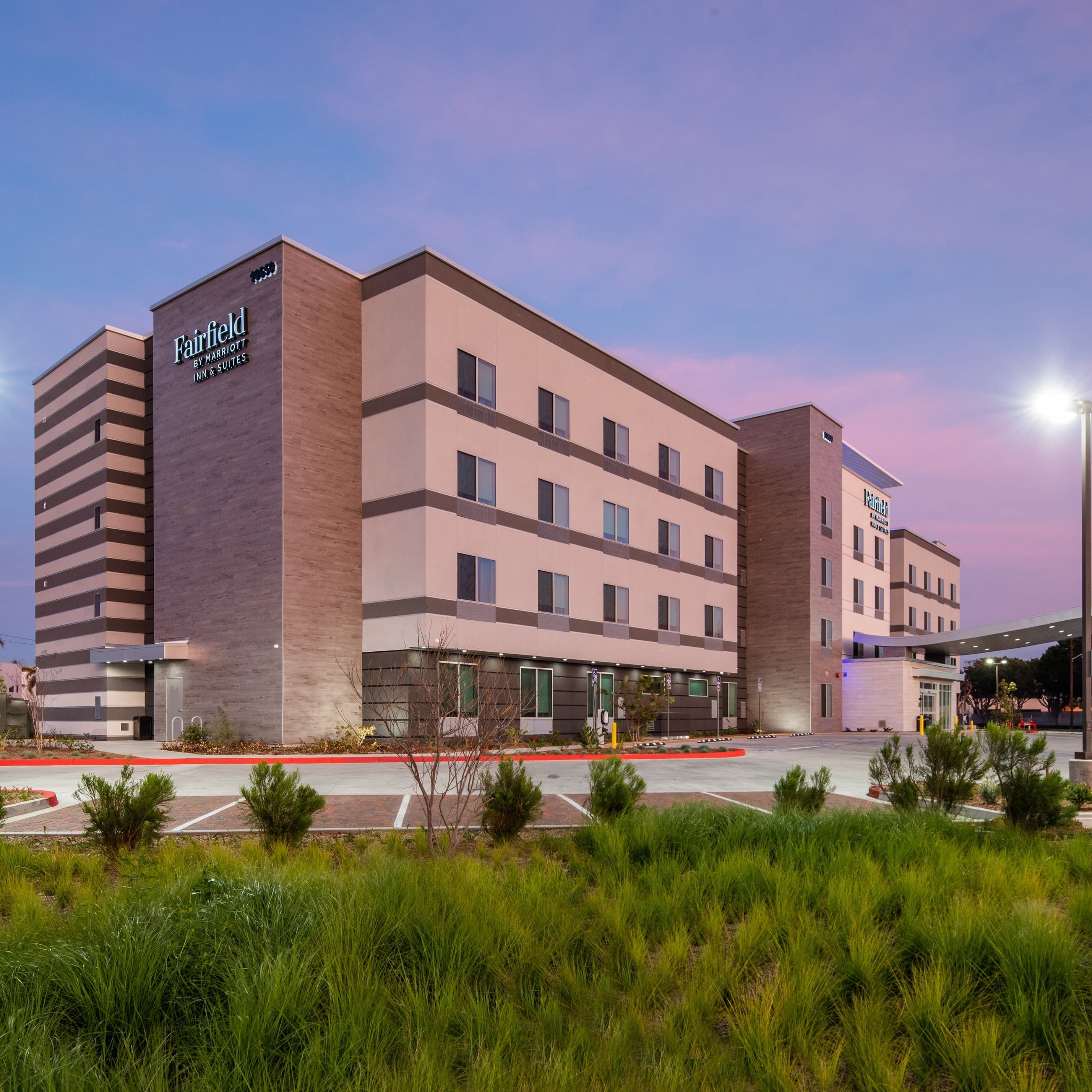 Fairfield Inn & Suites Anaheim Los Alamitos - Image 1
