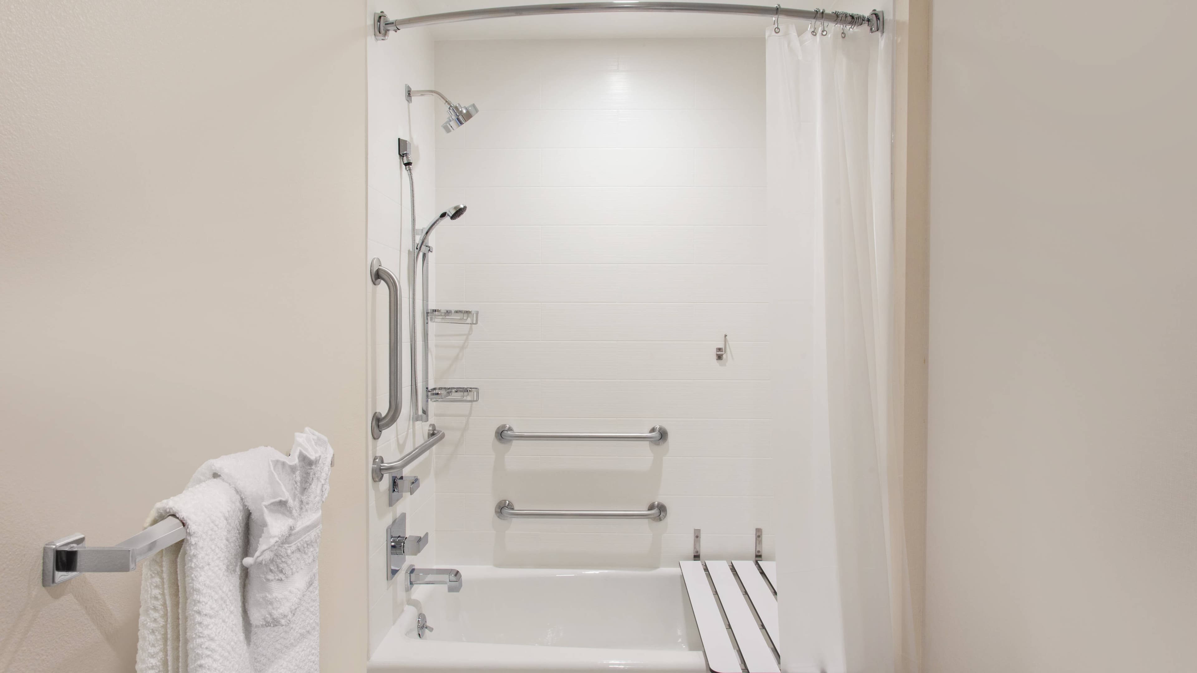 Suite - Image 4