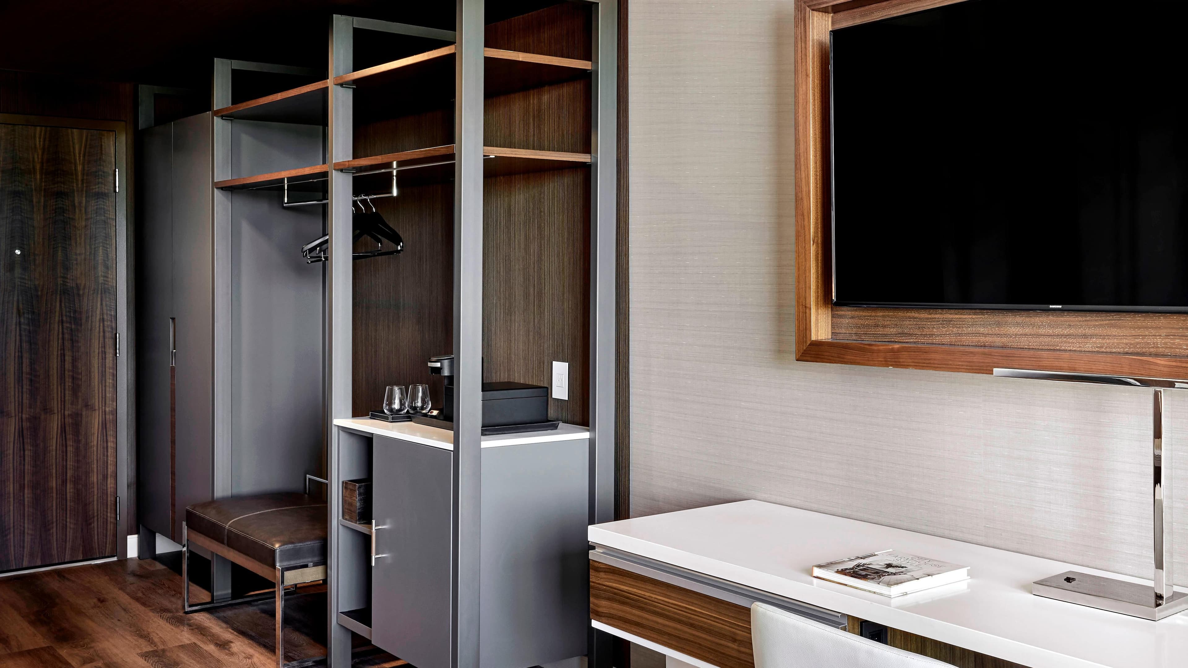 M Club lounge access - Image 2