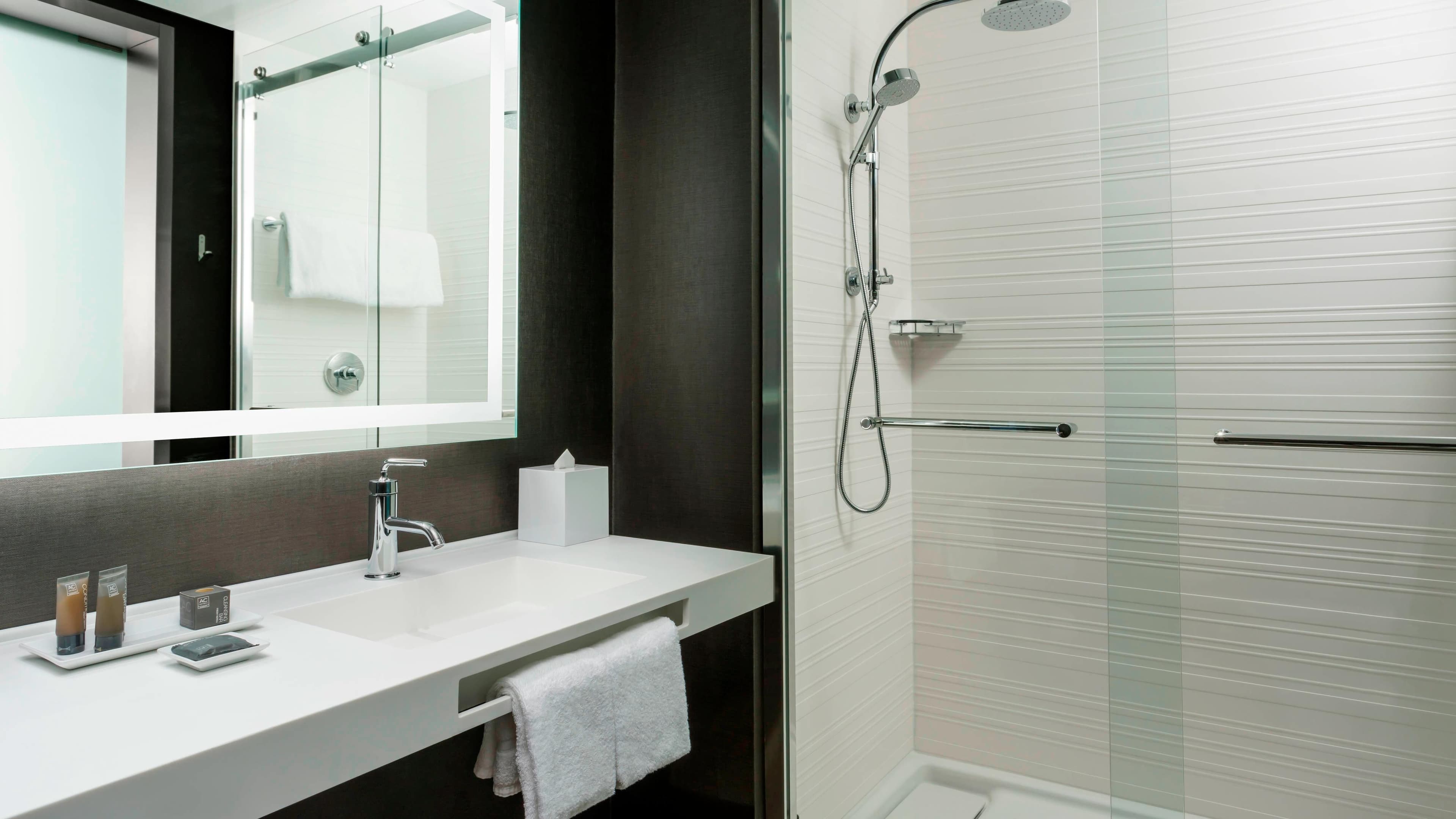 2 Queen Guest Room - Image 4