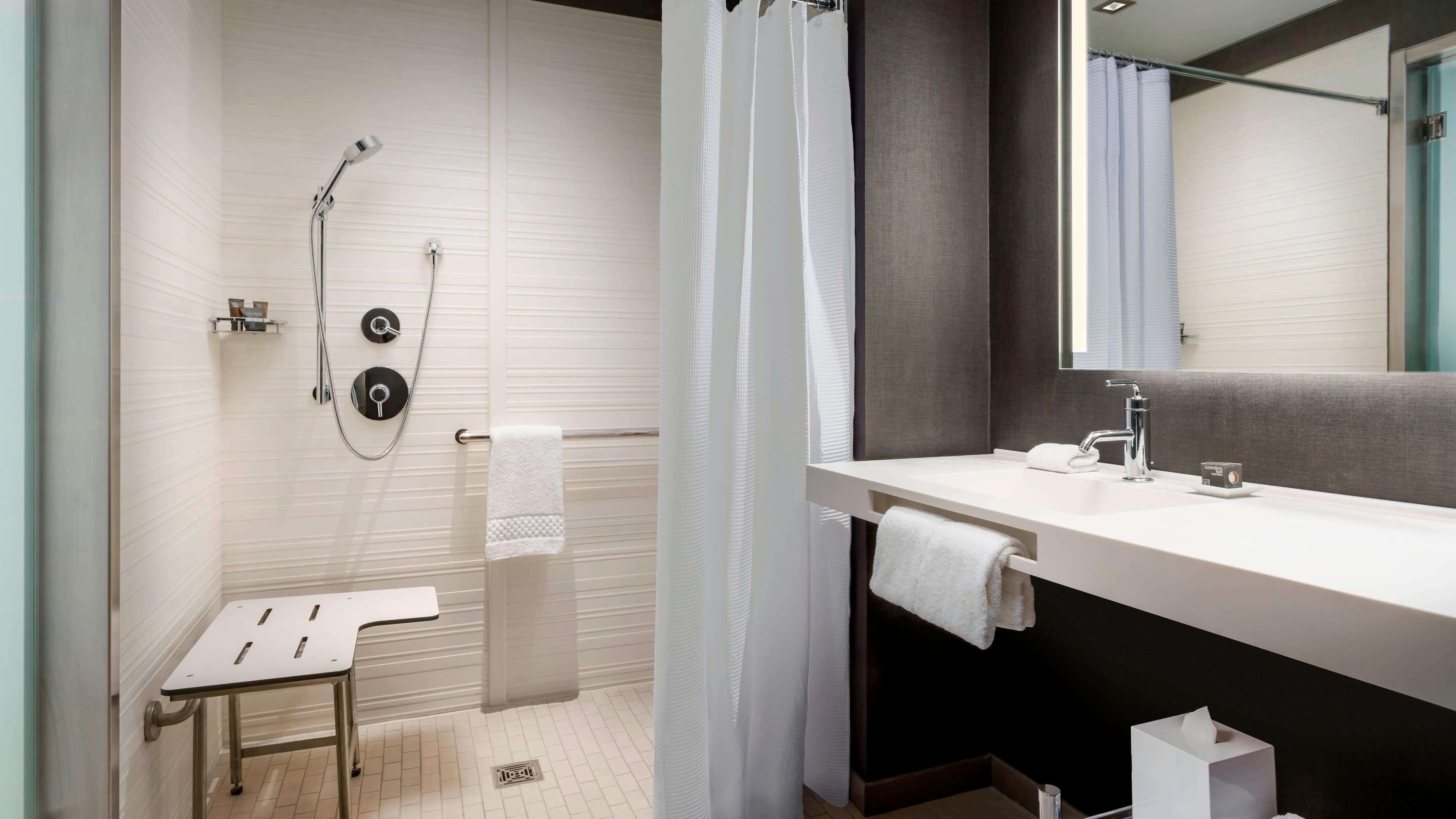2 Queen Guest Room - Image 5