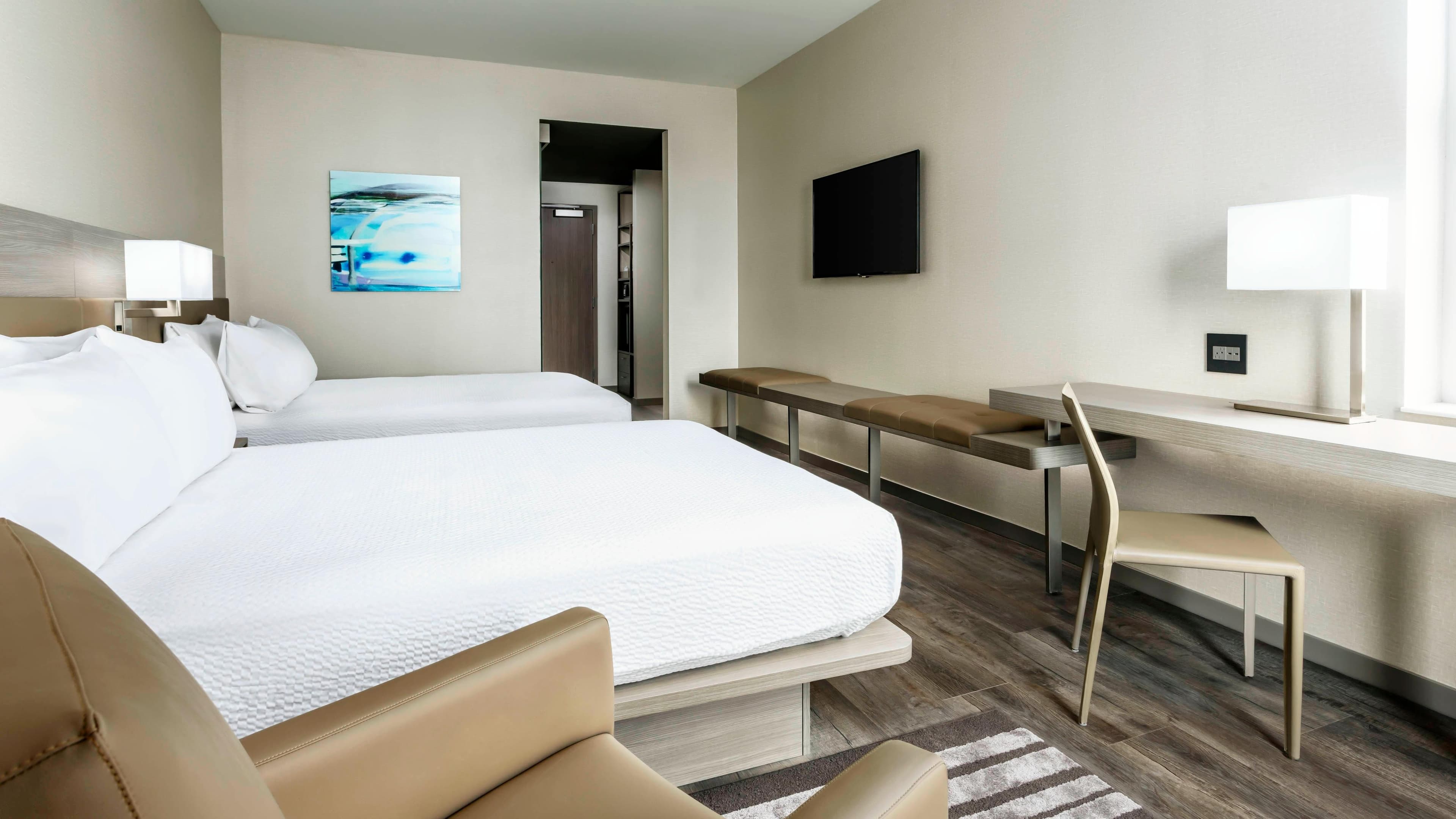 2 Queen Guest Room - Image 2