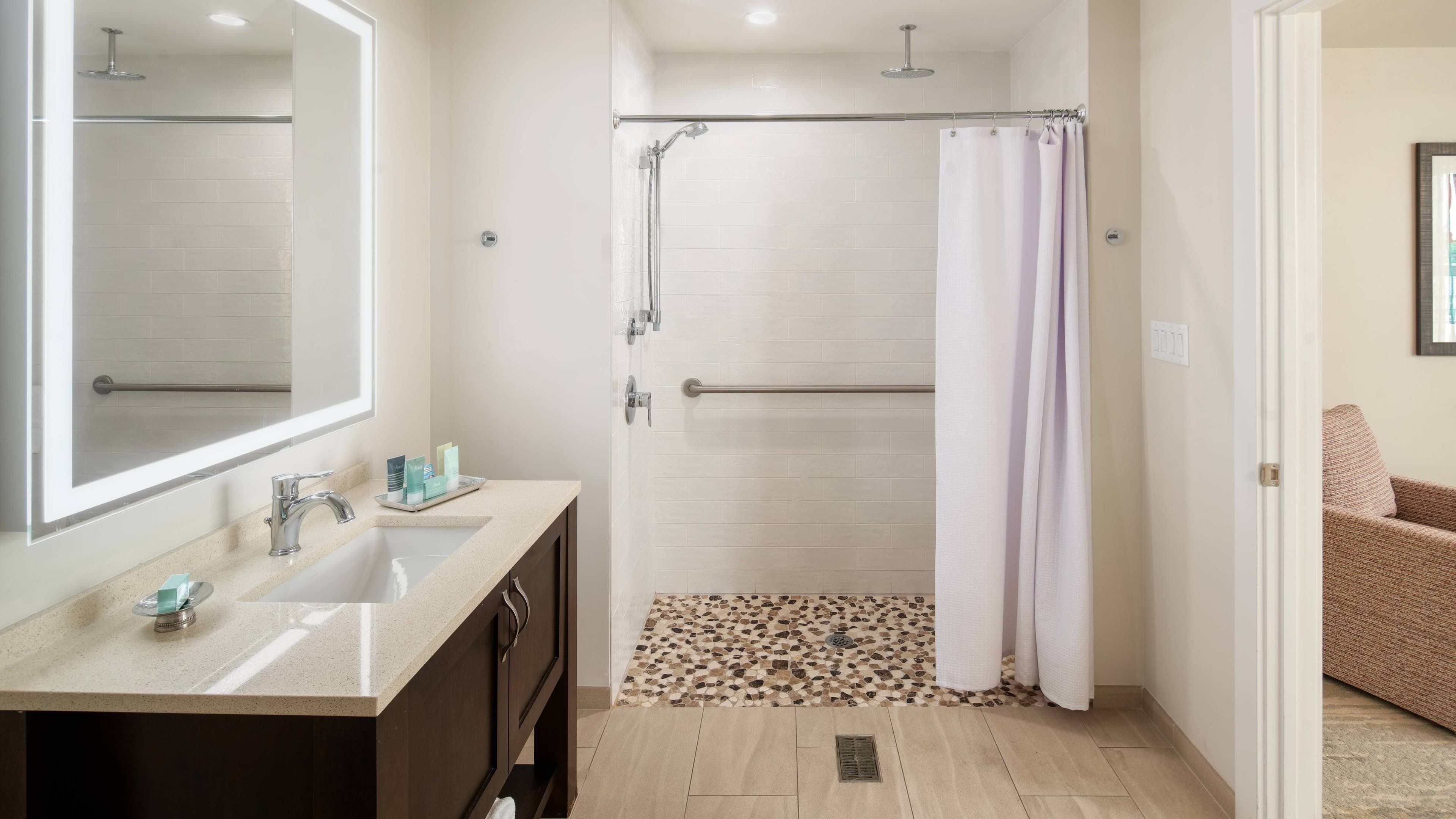 2 Bedroom Dual Entry Villa - Image 8