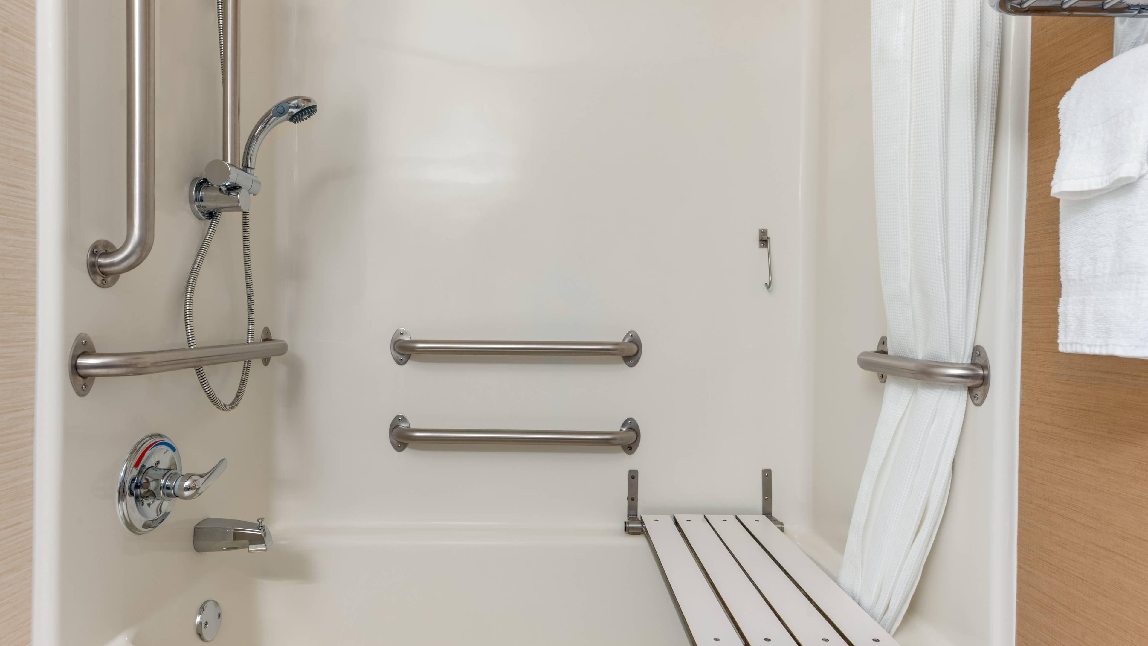 Fairfield Inn & Suites Stevens Point - Image 5