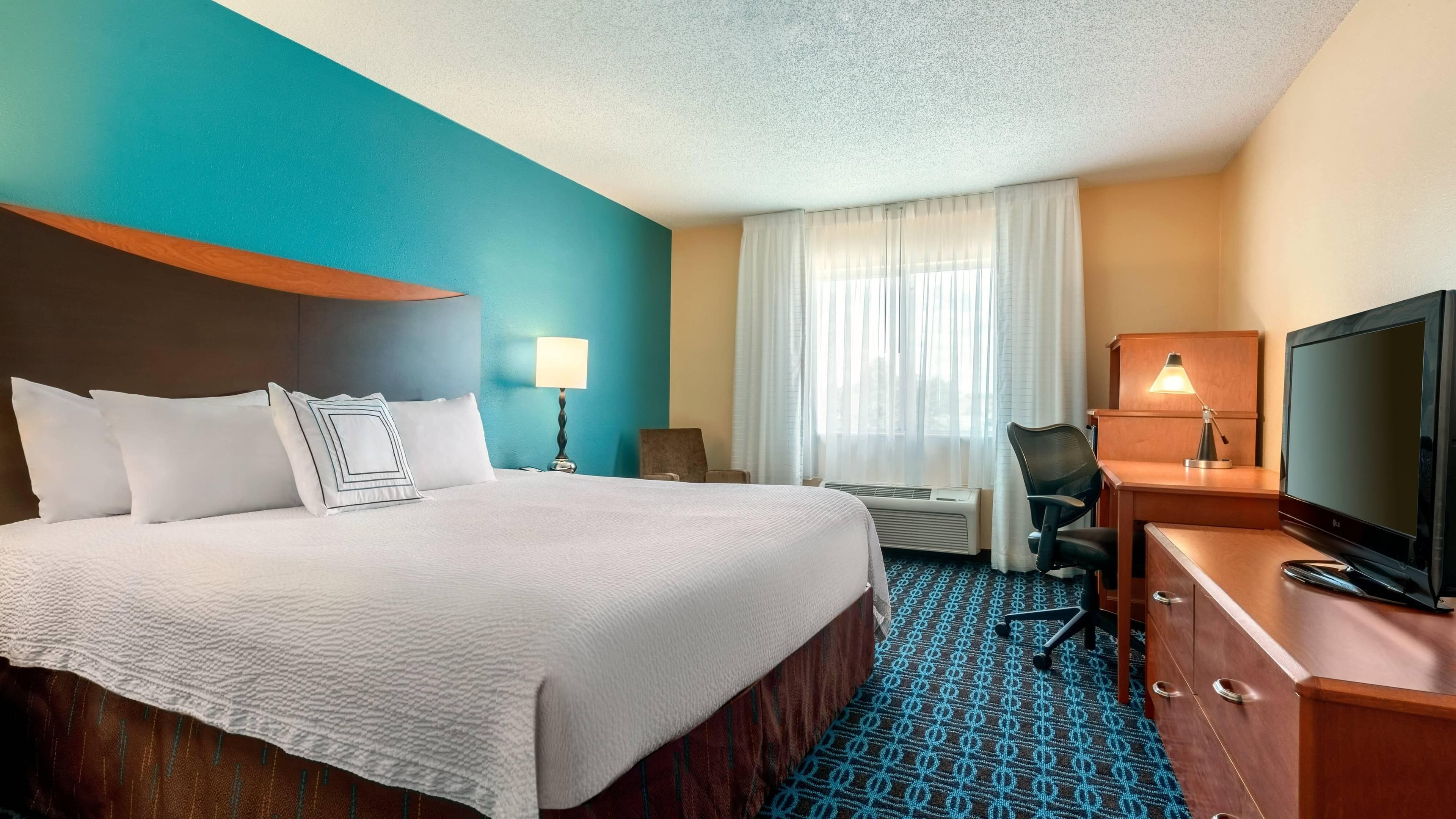 Fairfield Inn & Suites Stevens Point - Image 2