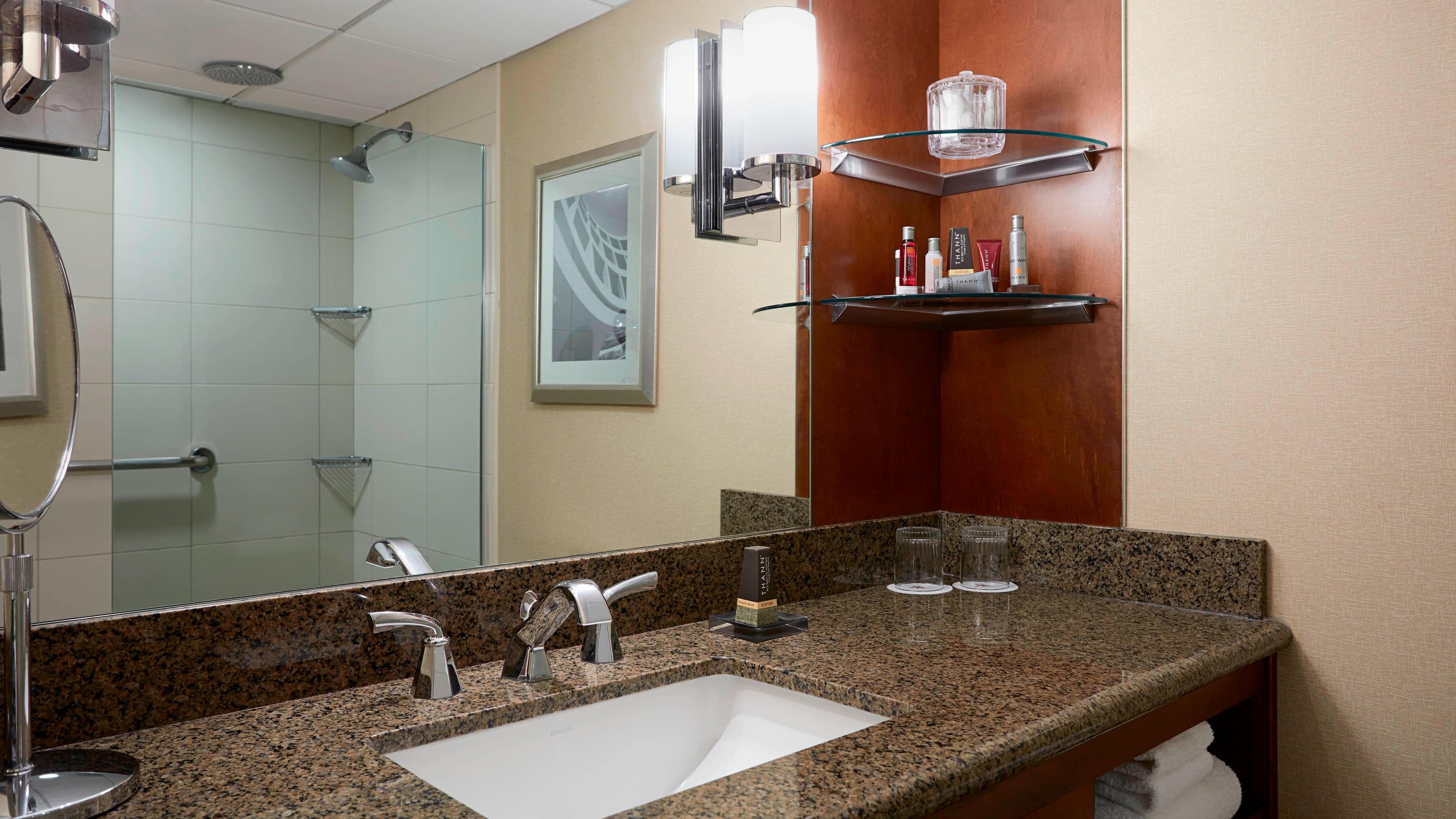 Stamford Marriott Hotel & Spa - Image 3