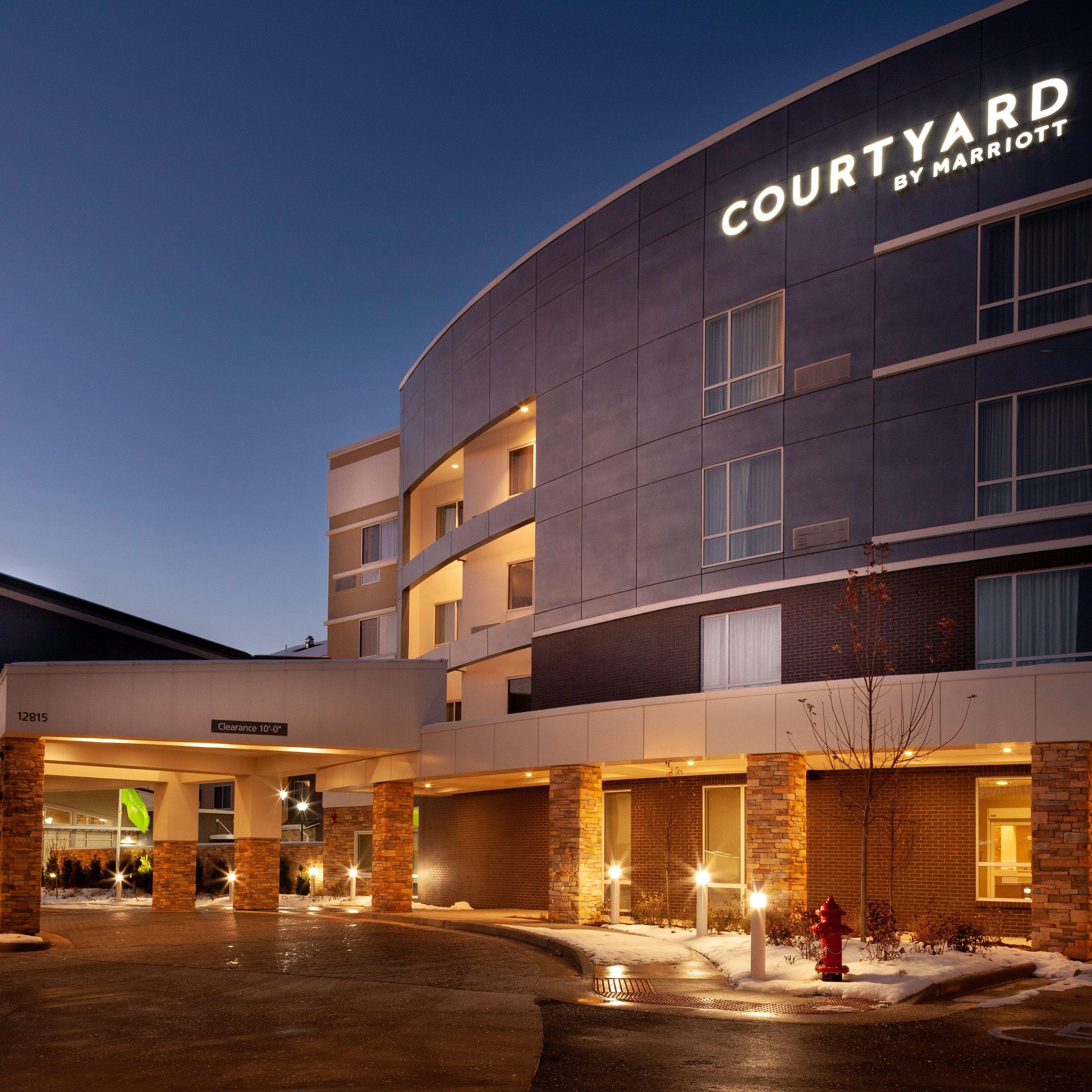 Courtyard St. Louis West County - Image 1