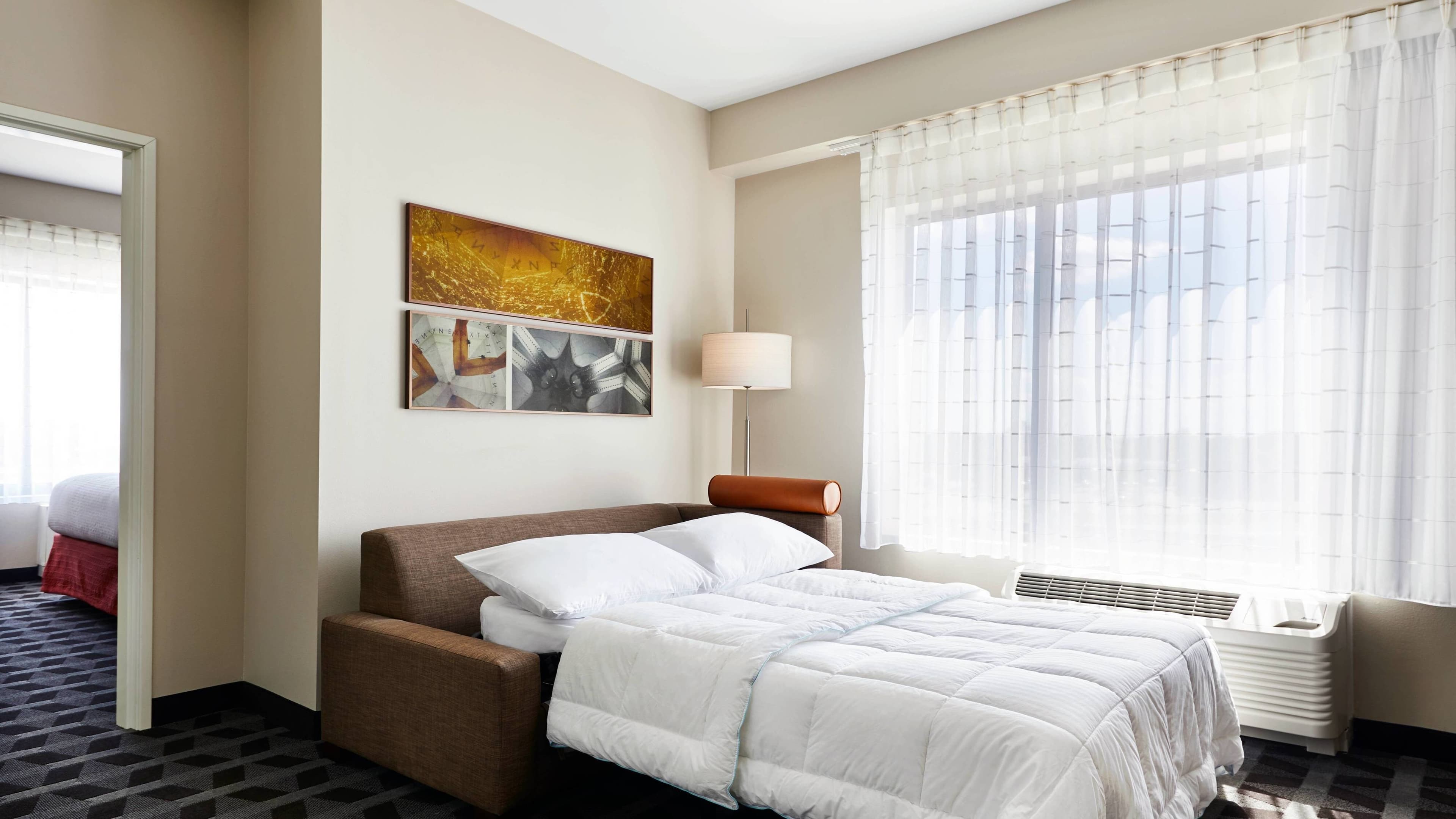 TownePlace Suites St. Louis O'Fallon - Image 4