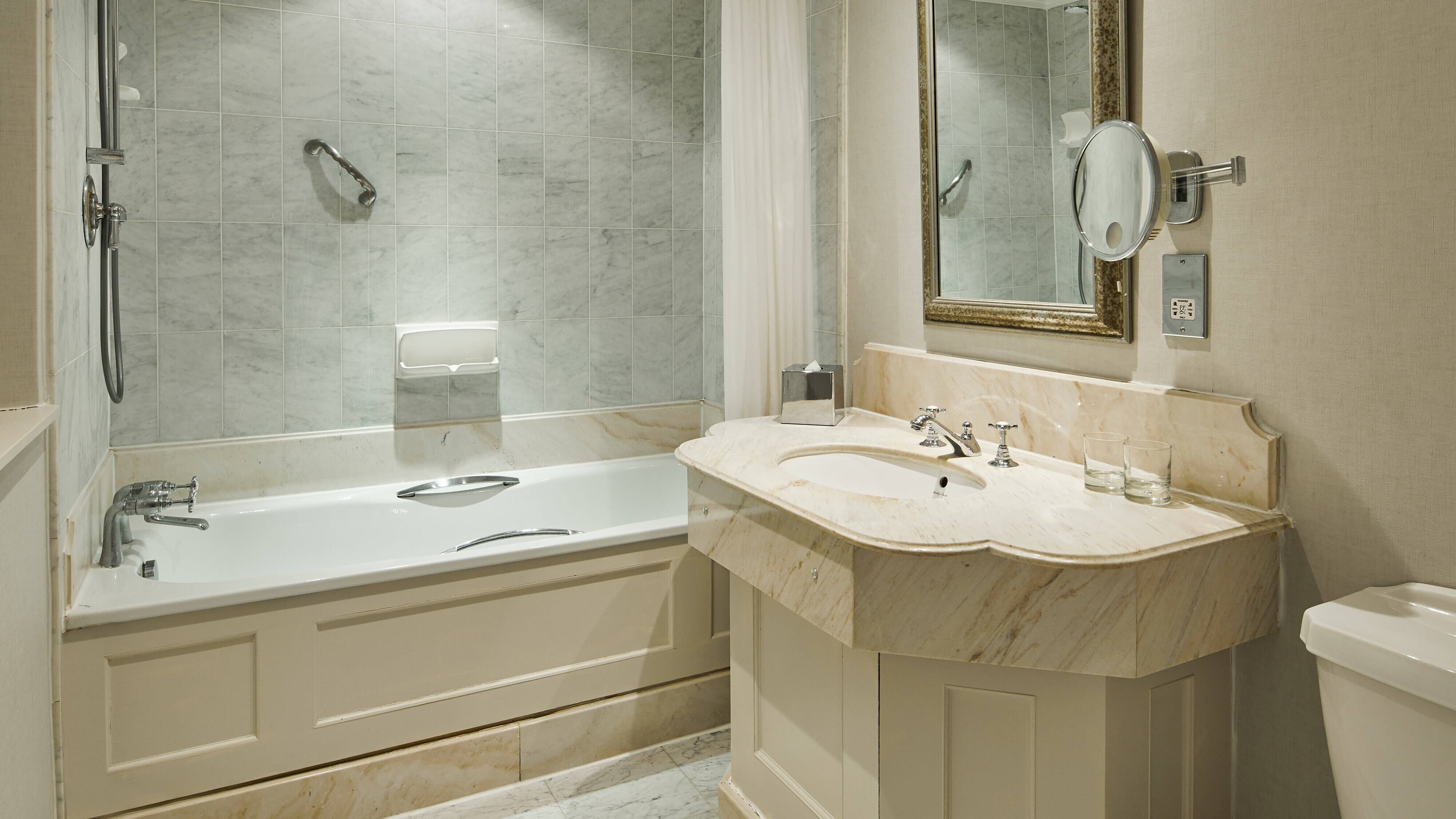 Hanbury Manor Marriott Hotel & Country Club — 4