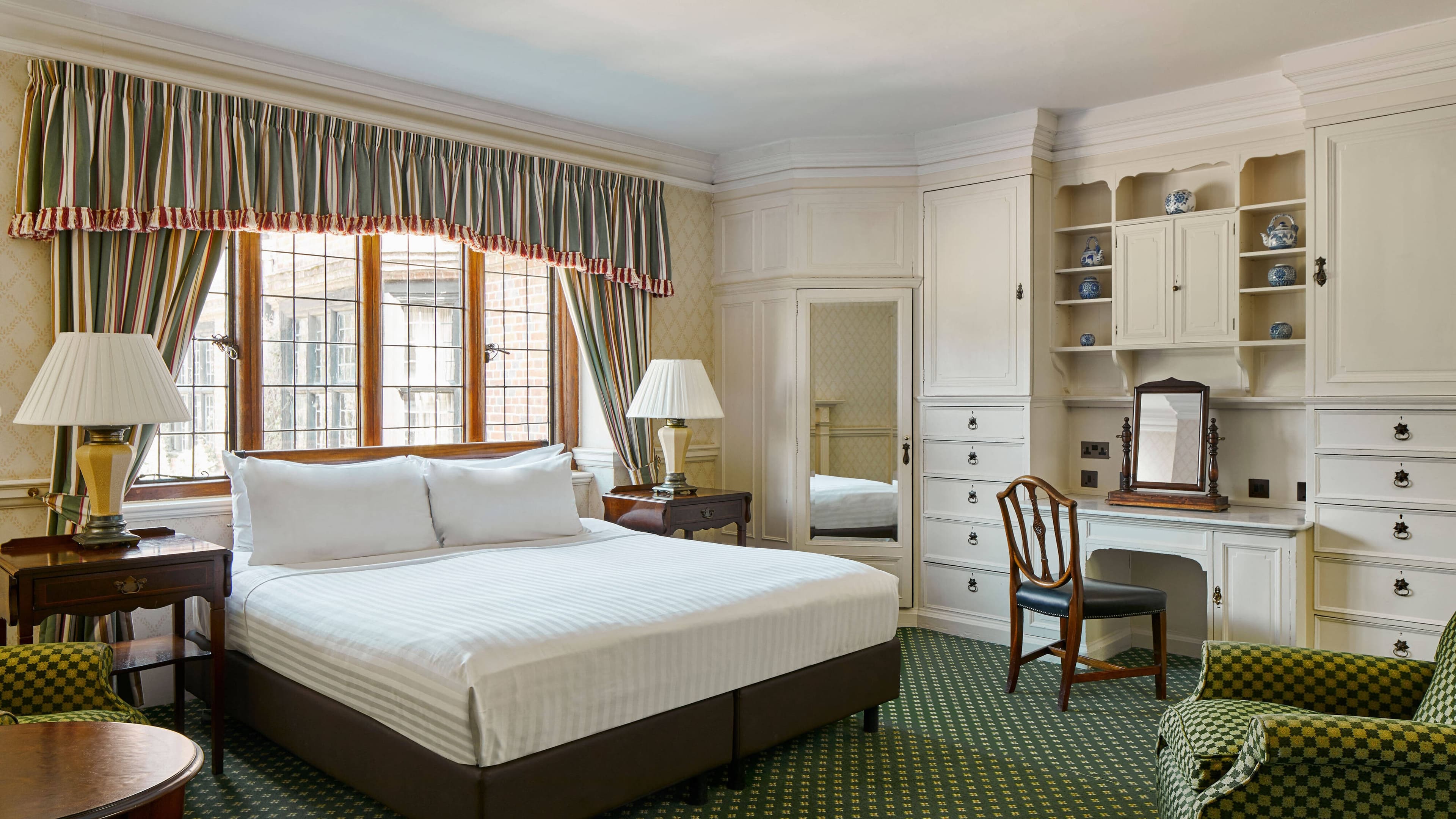 Hanbury Manor Marriott Hotel & Country Club — 2