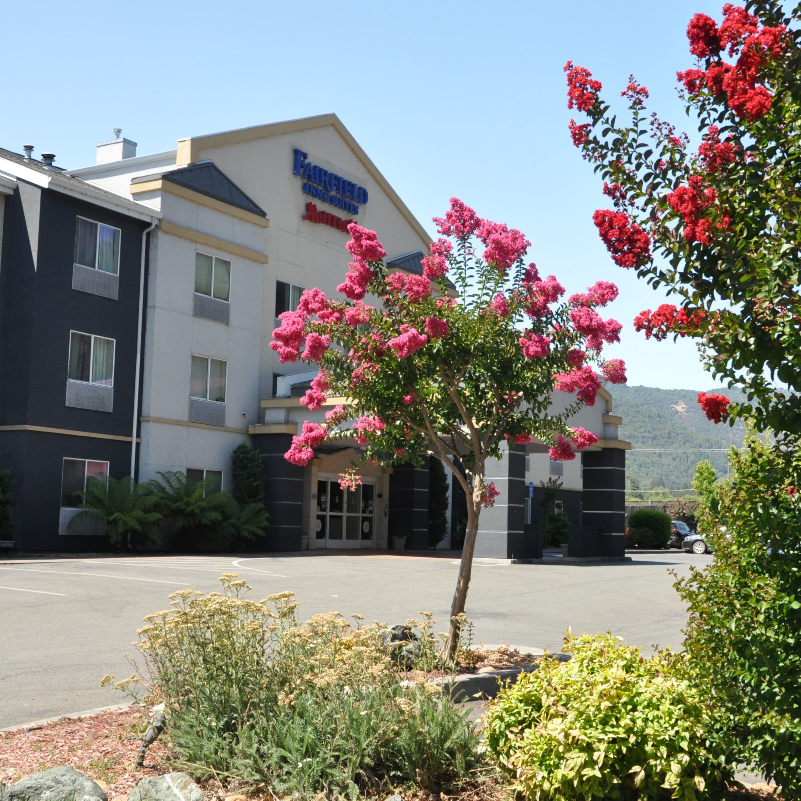 Fairfield Inn & Suites Ukiah Mendocino County - Image 1