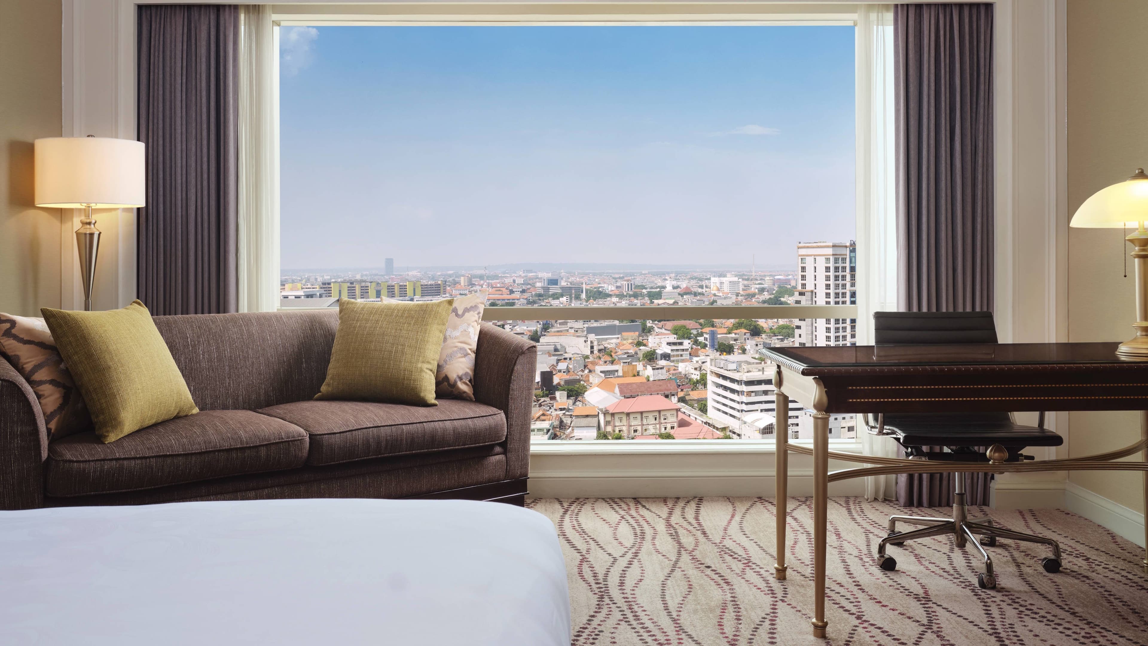 JW Marriott Hotel Surabaya — 8
