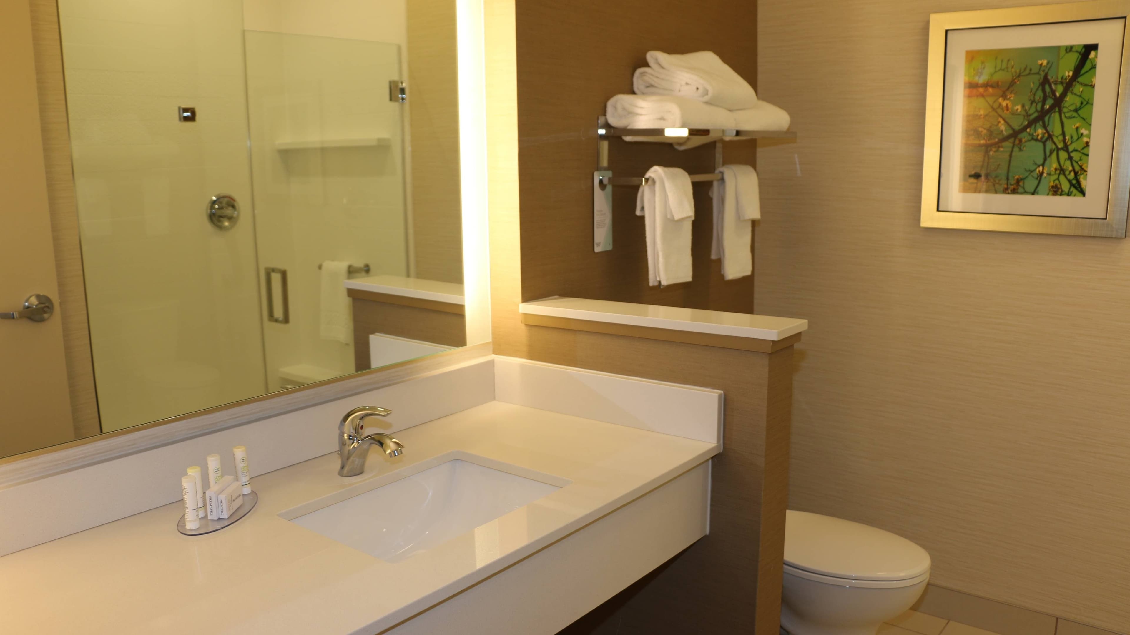 Fairfield Inn & Suites Bowling Green - Image 3